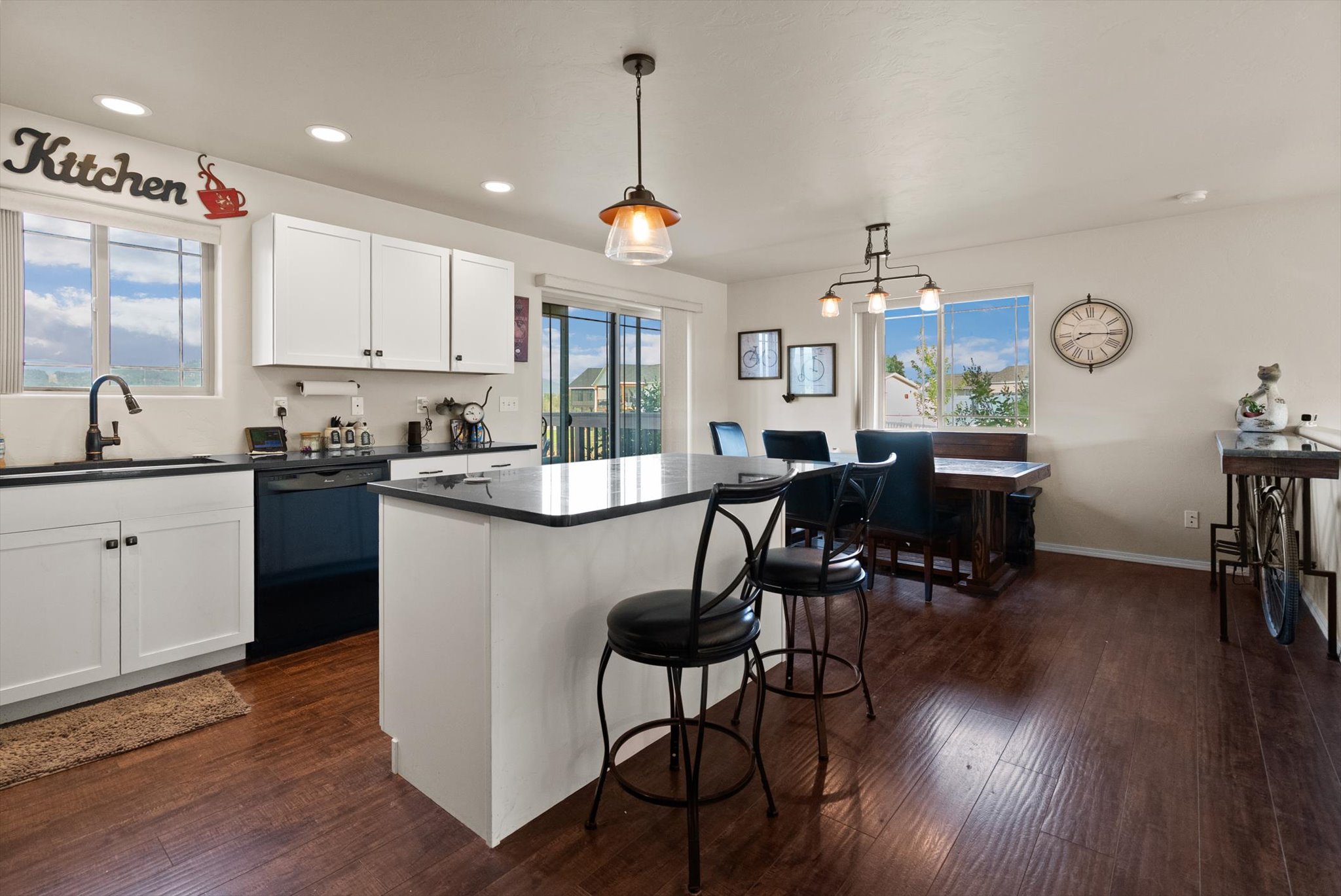 170 Kara Drive Property Photo 8