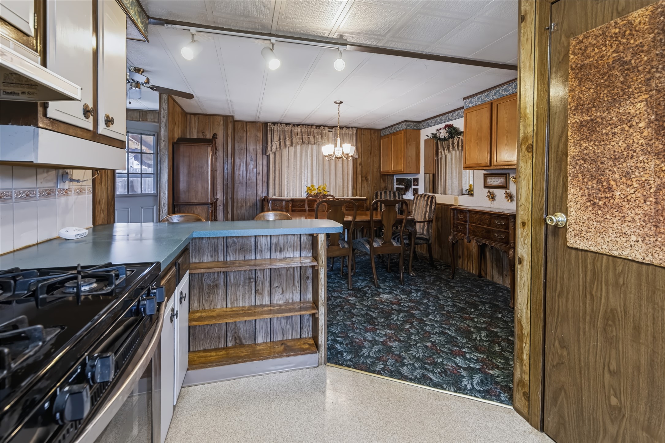 504 N Adams Street Property Photo 11