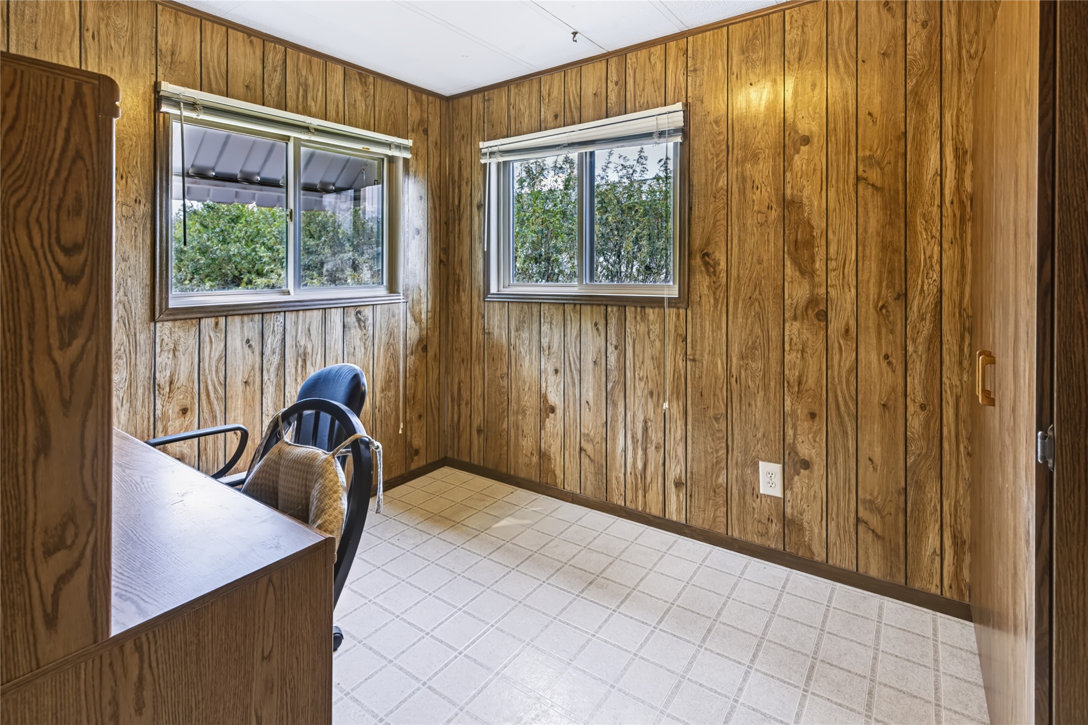 504 N Adams Street Property Photo 18