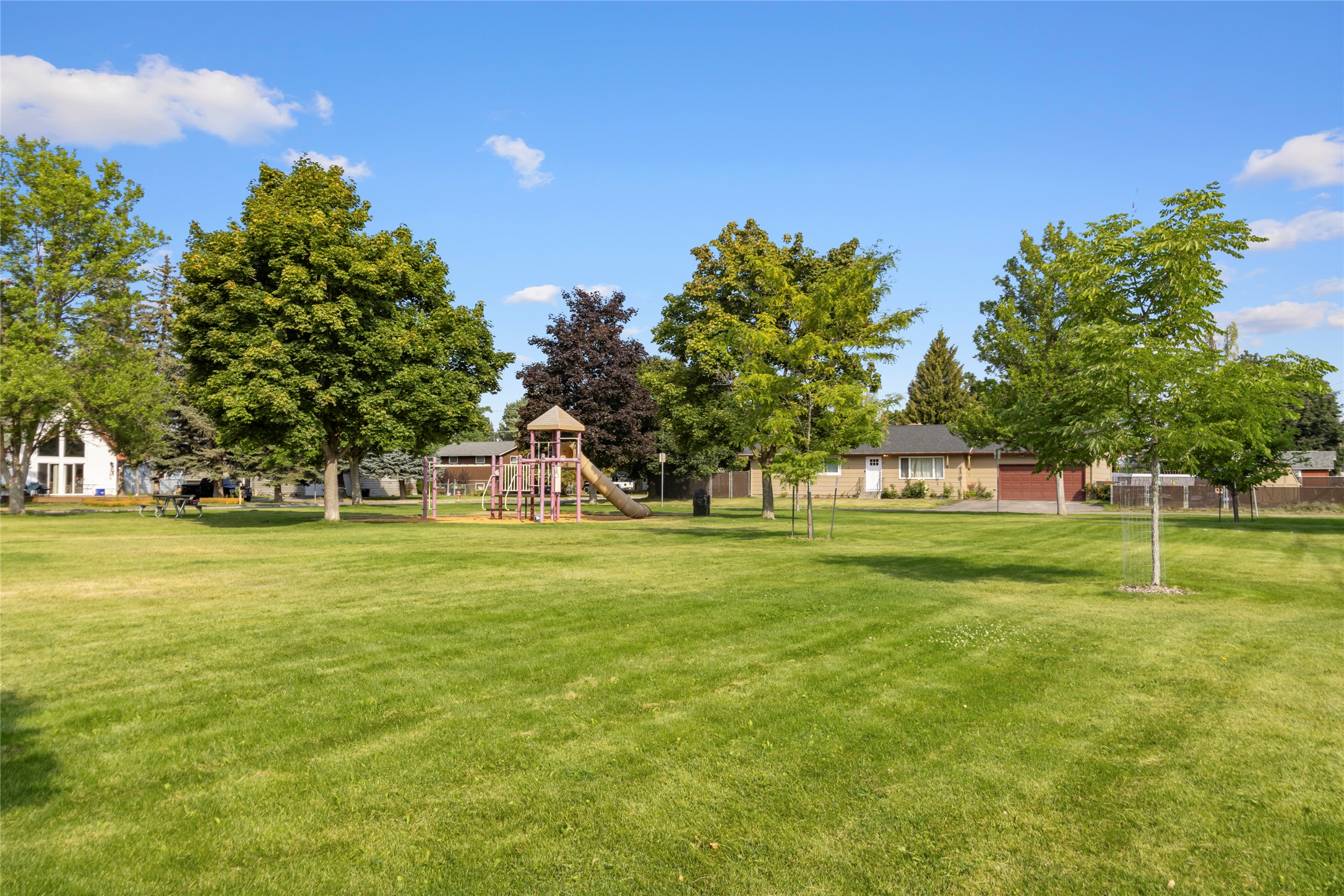 366 5th Avenue West North Property Photo 26