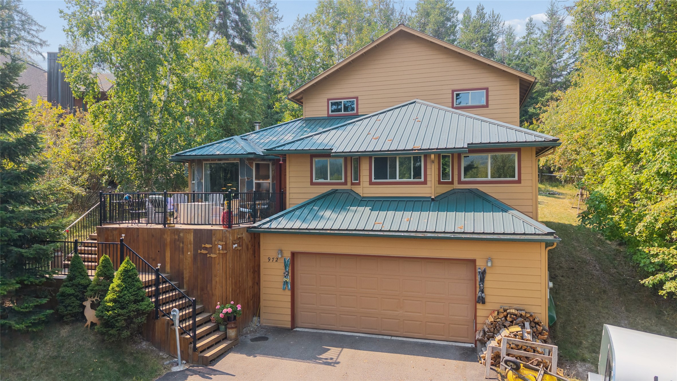972 Colorado Avenue Property Photo 1