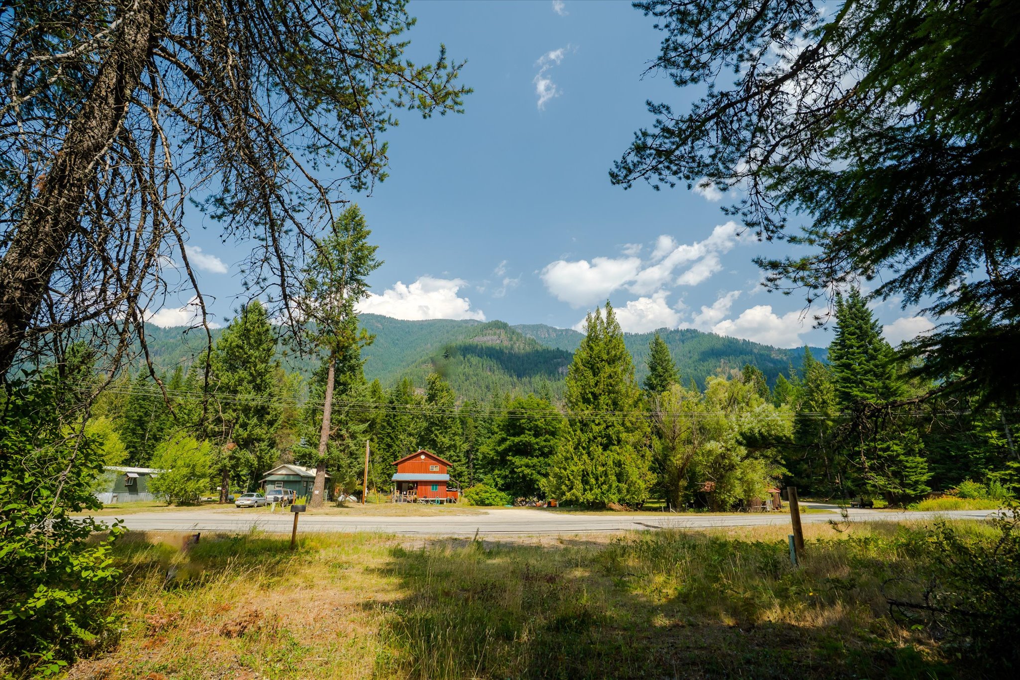 1224 Mt Hwy 200 Property Photo 4