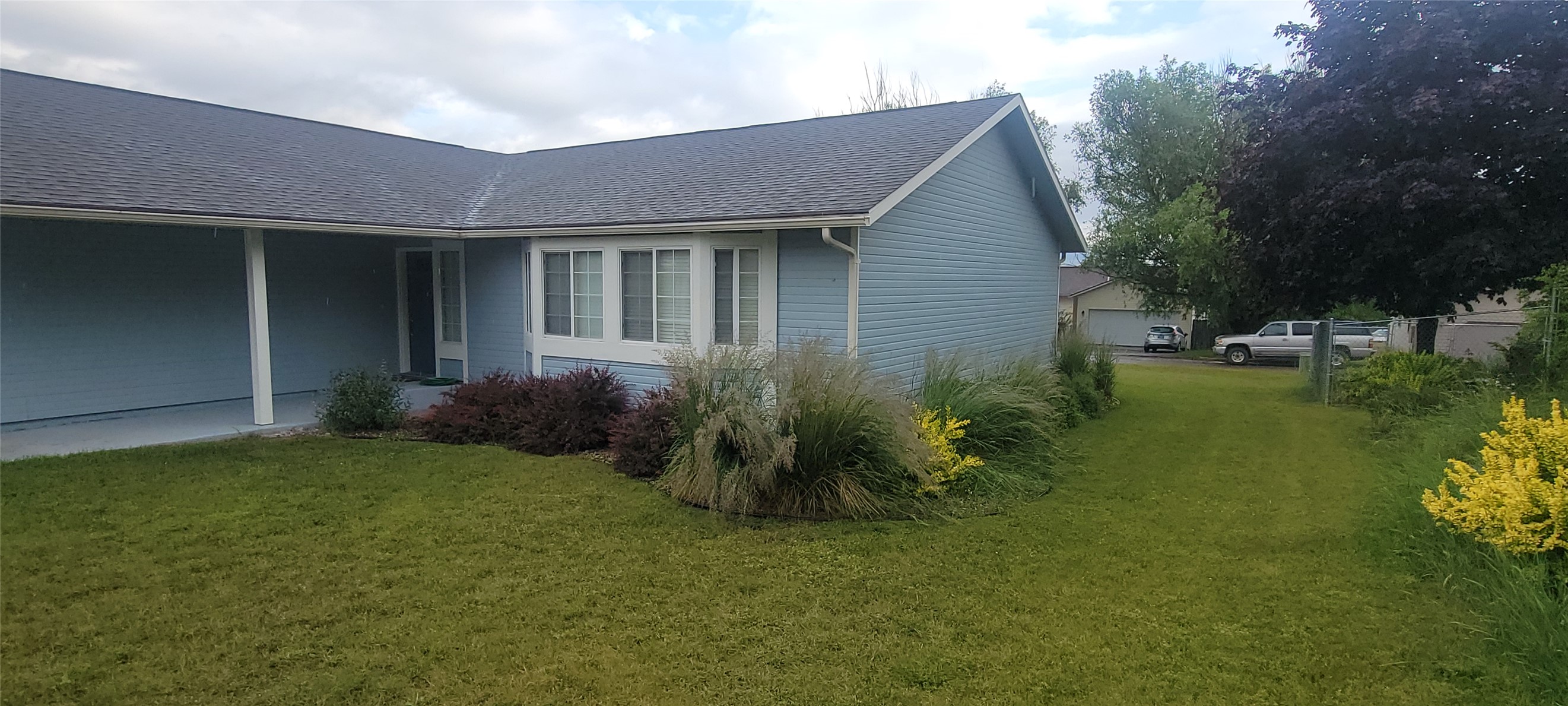 22 B Avenue Property Photo 2