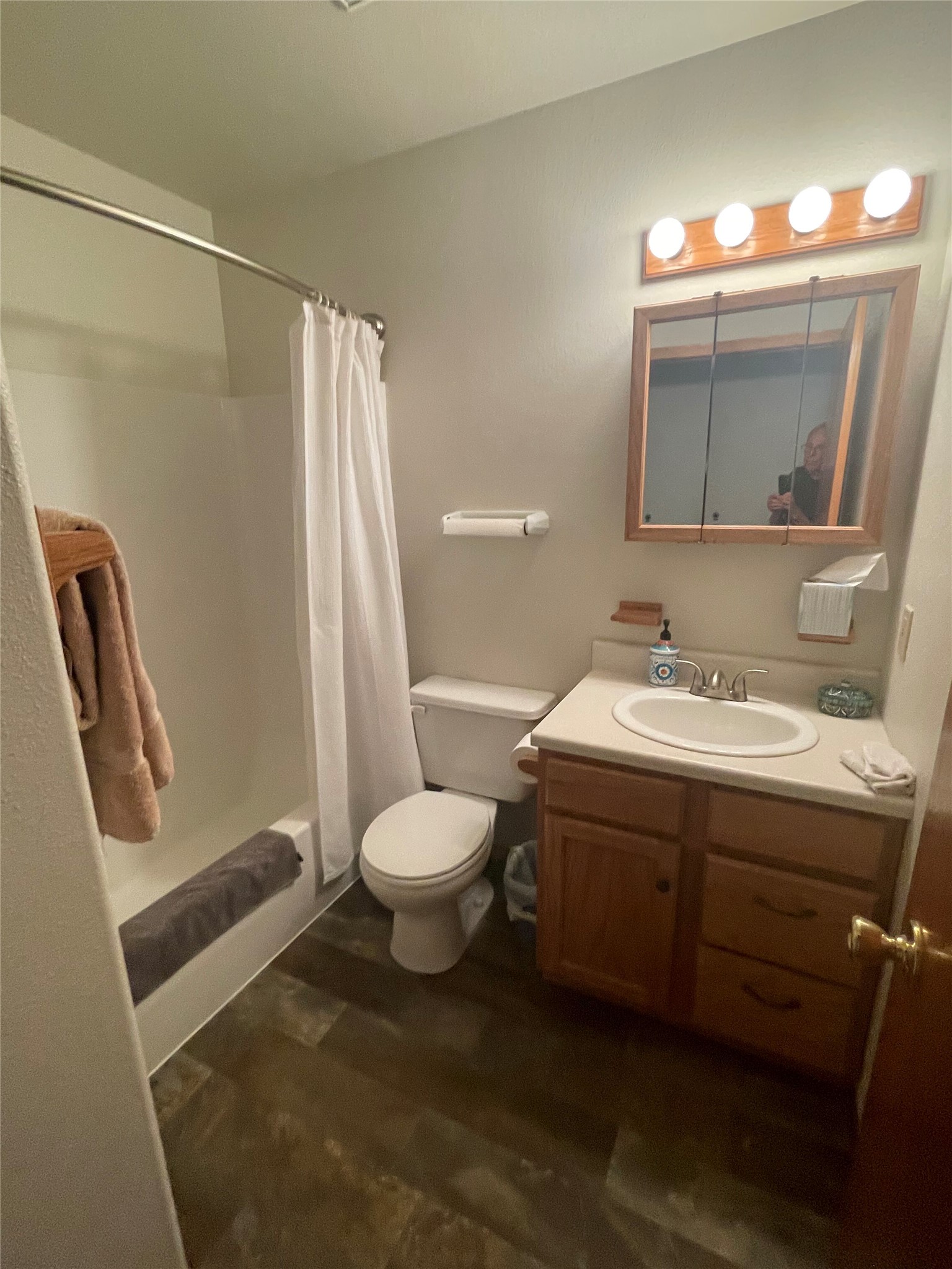 22 B Avenue Property Photo 19