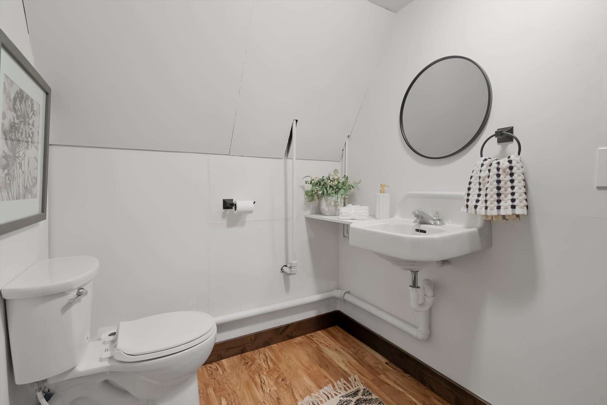 1020 Middle Road Property Photo 24