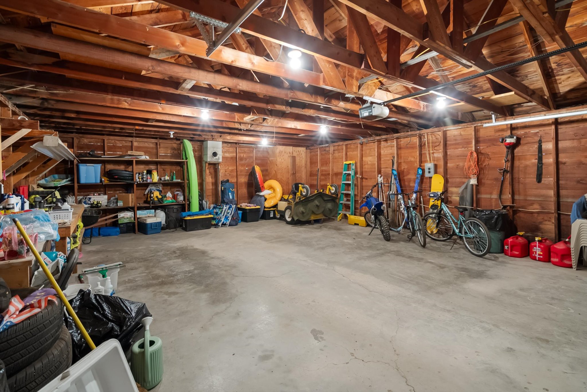 1020 Middle Road Property Photo 33
