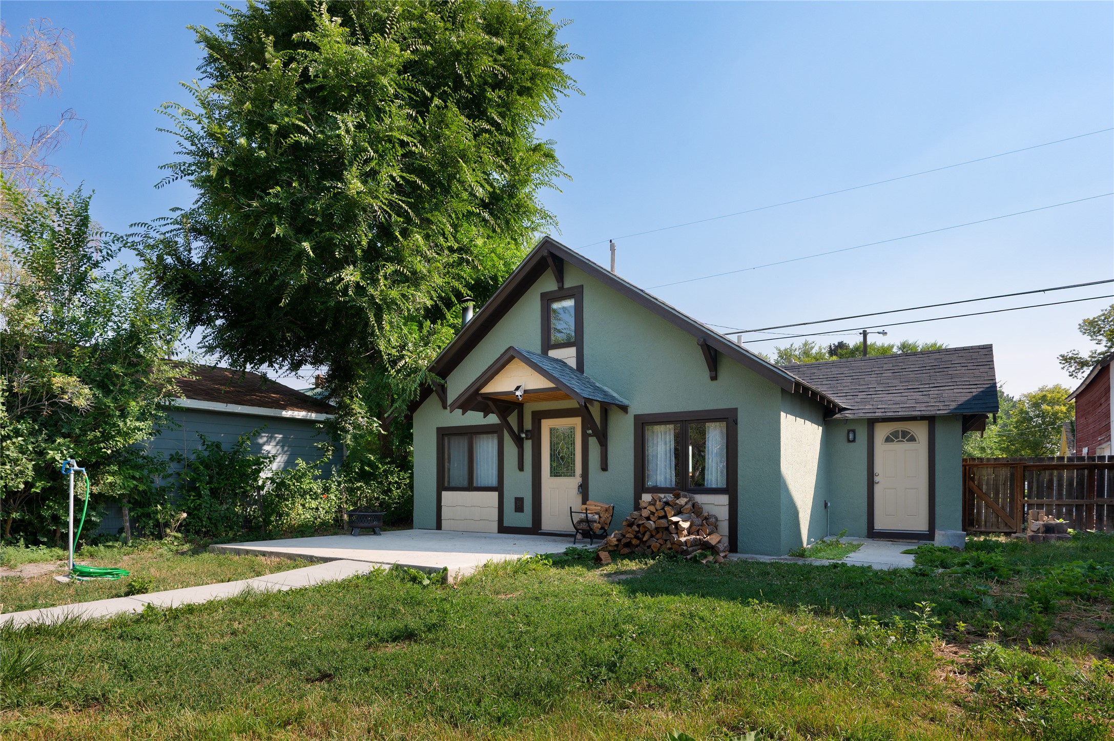 205 S Cedar Street Property Photo 5