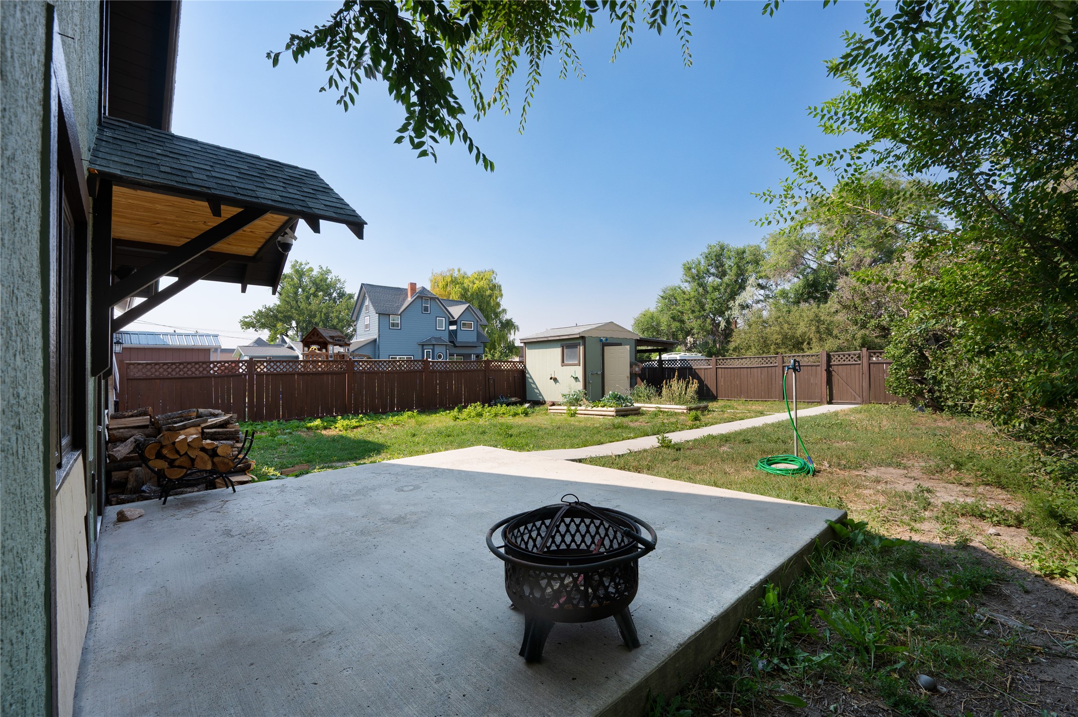205 S Cedar Street Property Photo 6