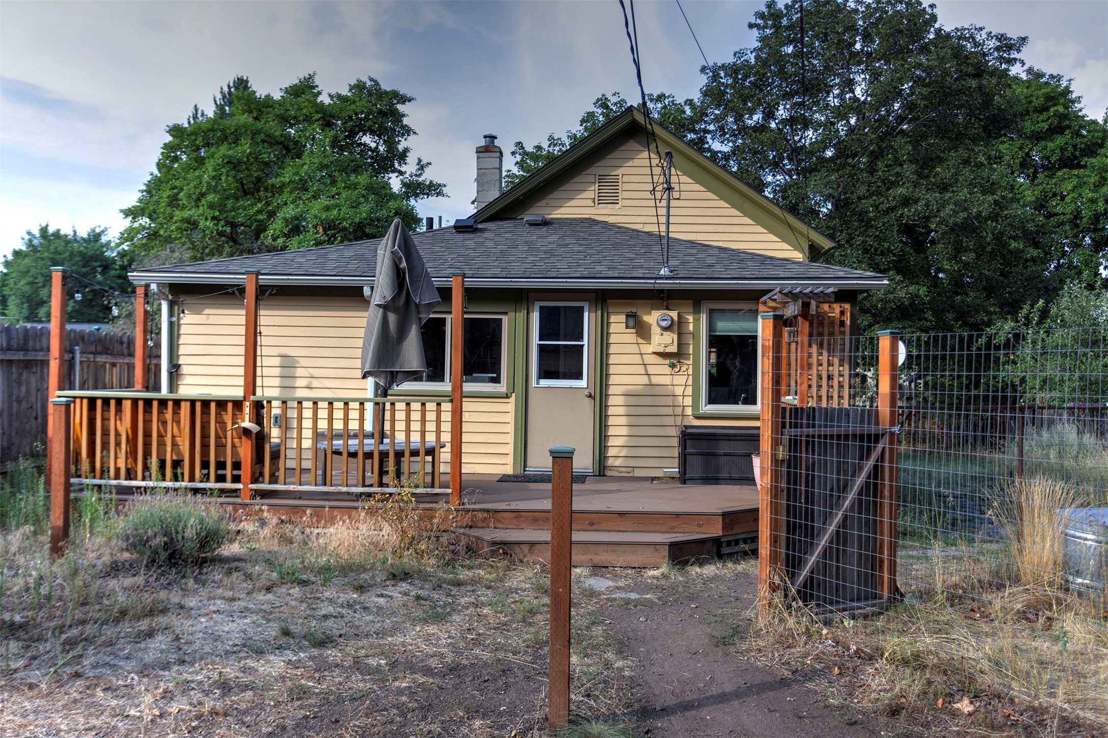 920 Locust Street Property Photo 22
