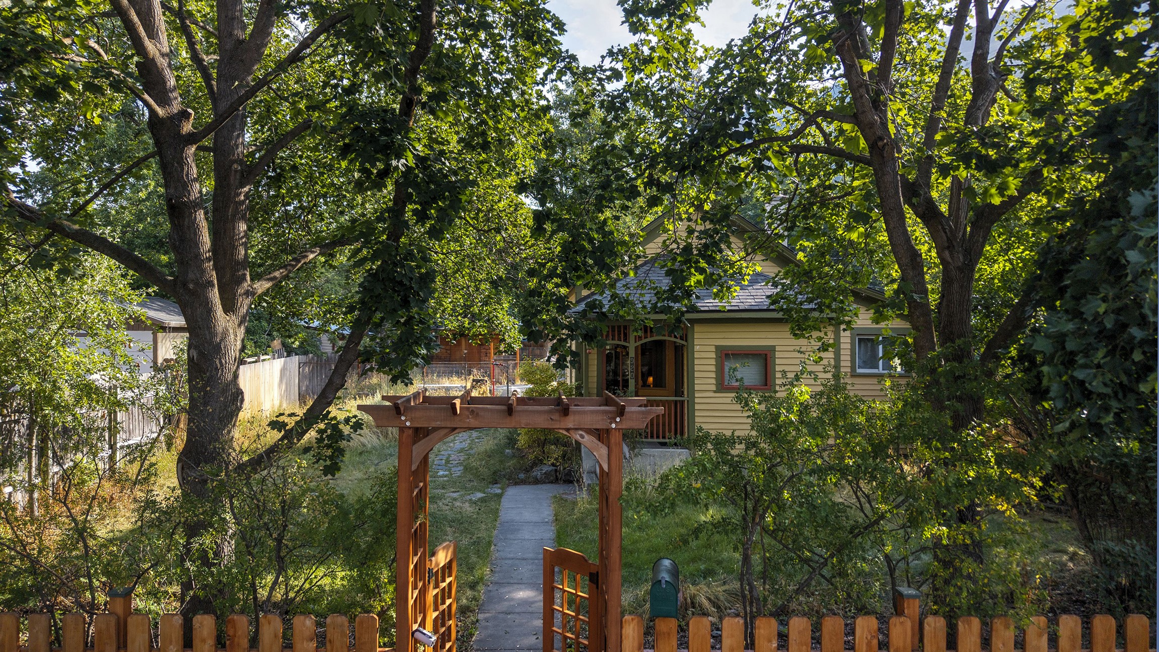920 Locust Street Property Photo 35
