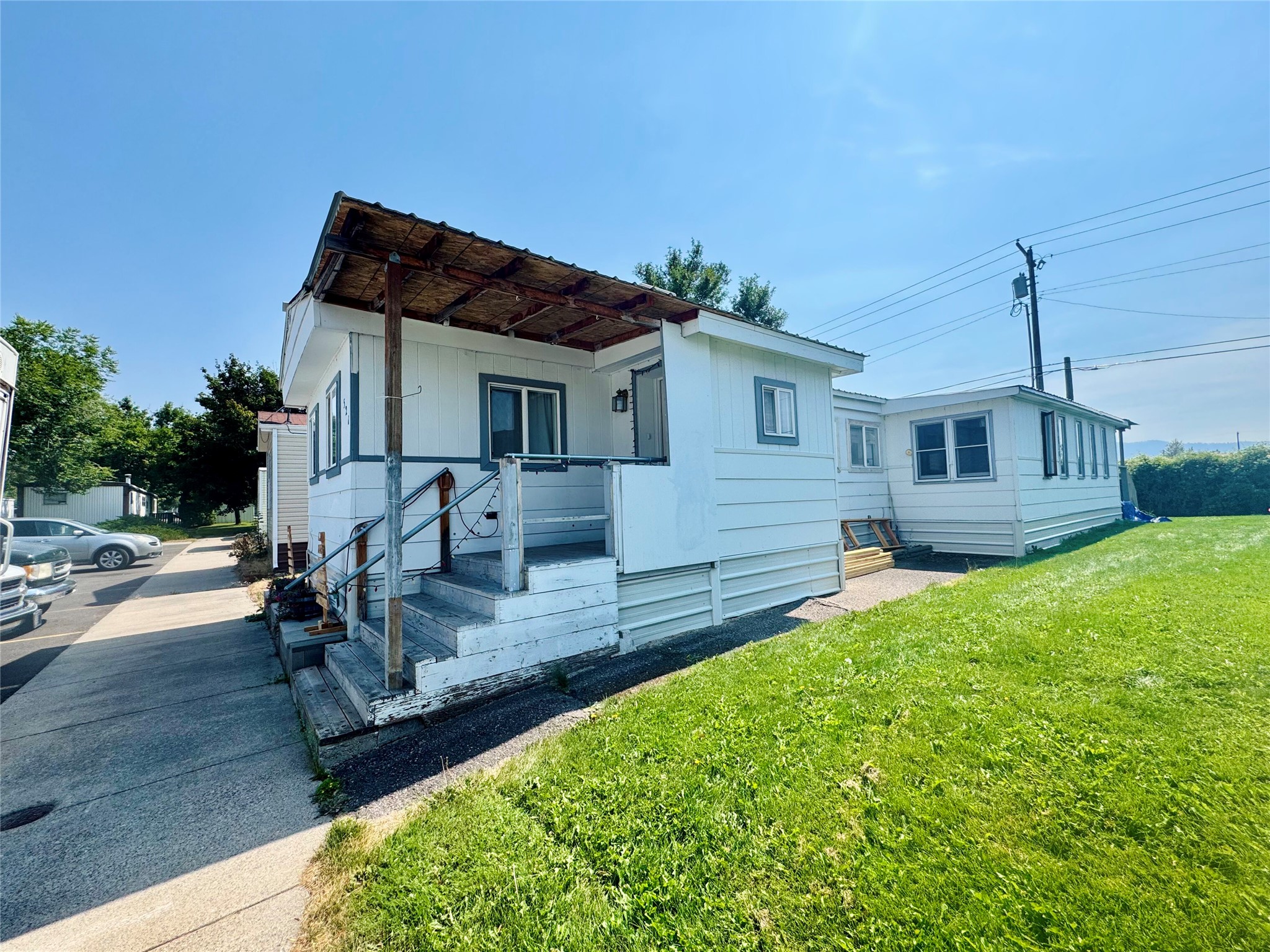 521 S Caravan Street Property Photo 3