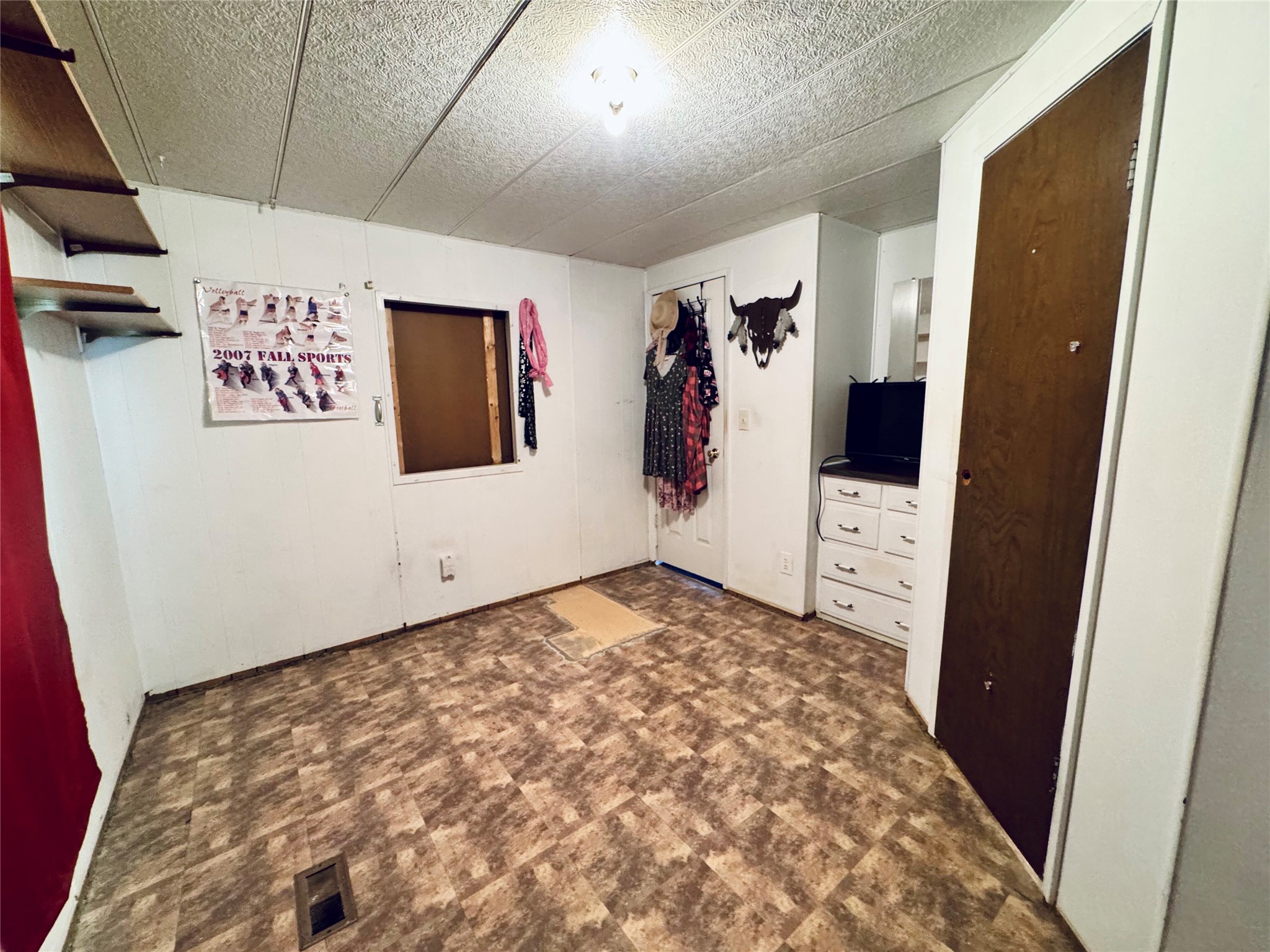 521 S Caravan Street Property Photo 15