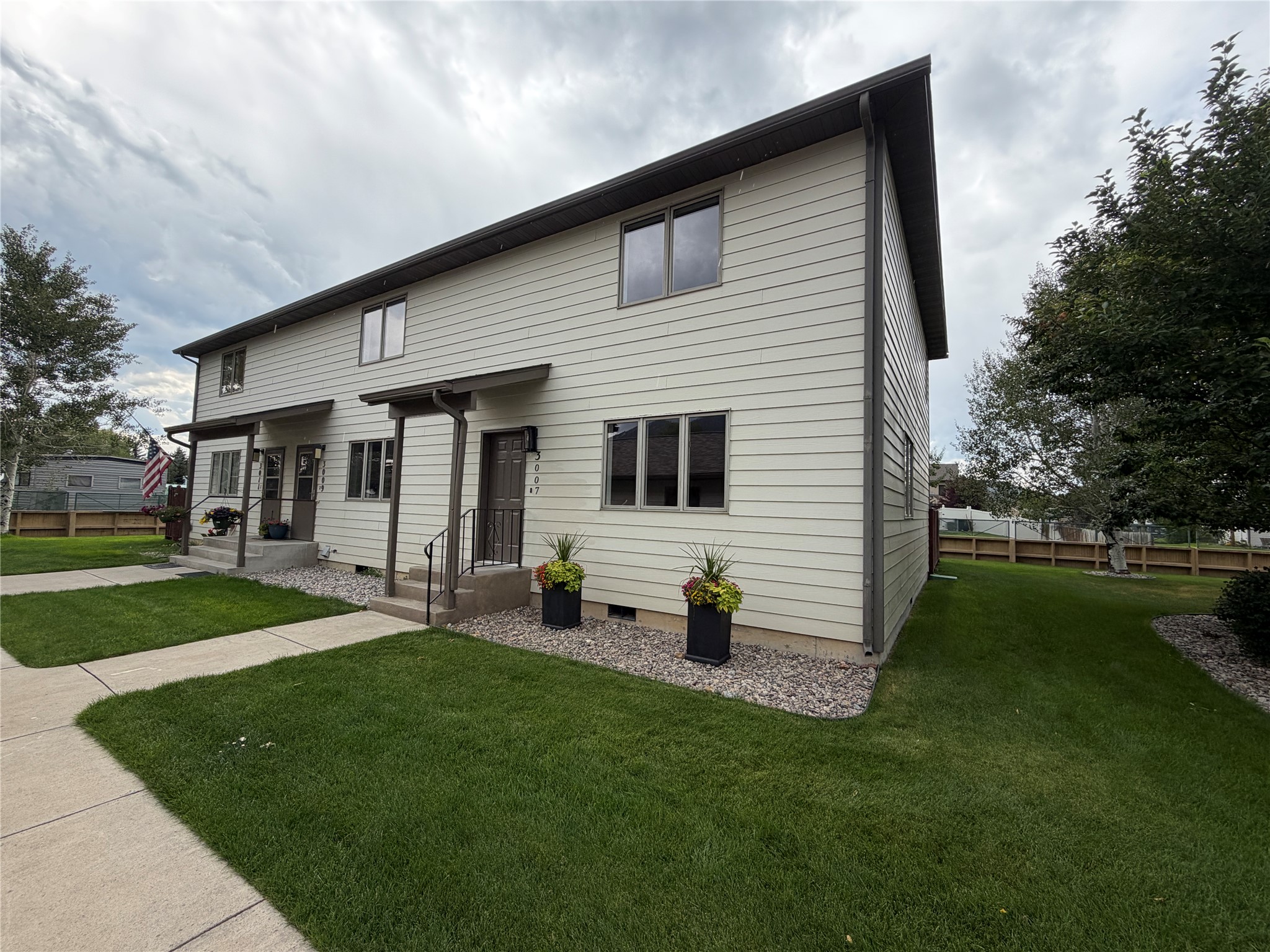 3007 Meadowlark Lane Property Photo 1