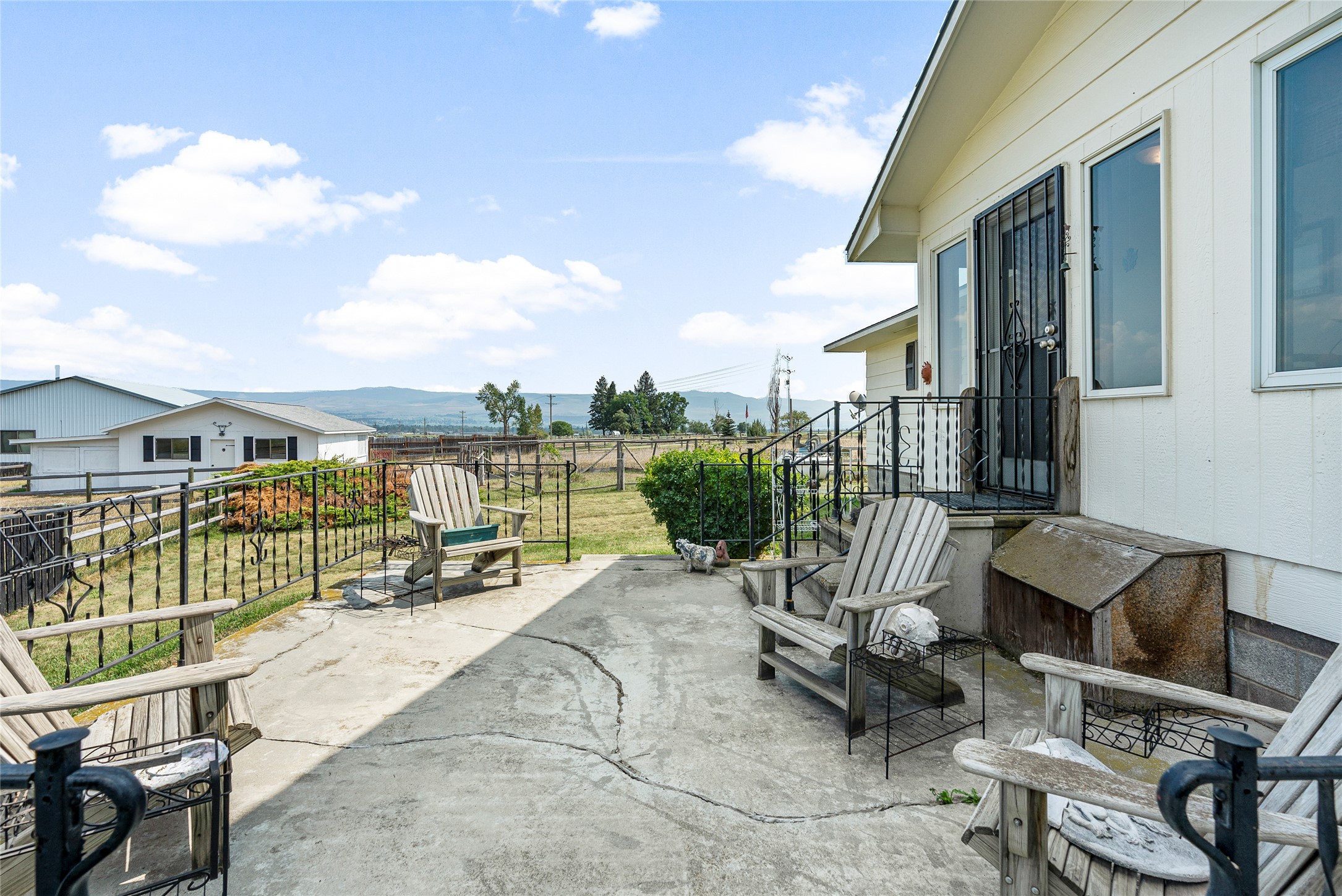 803 Indian Prairie Loop Property Photo 44