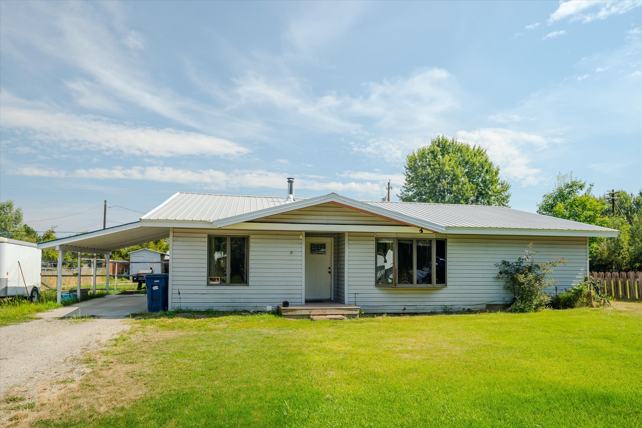 231 Glendora Avenue Property Photo 3