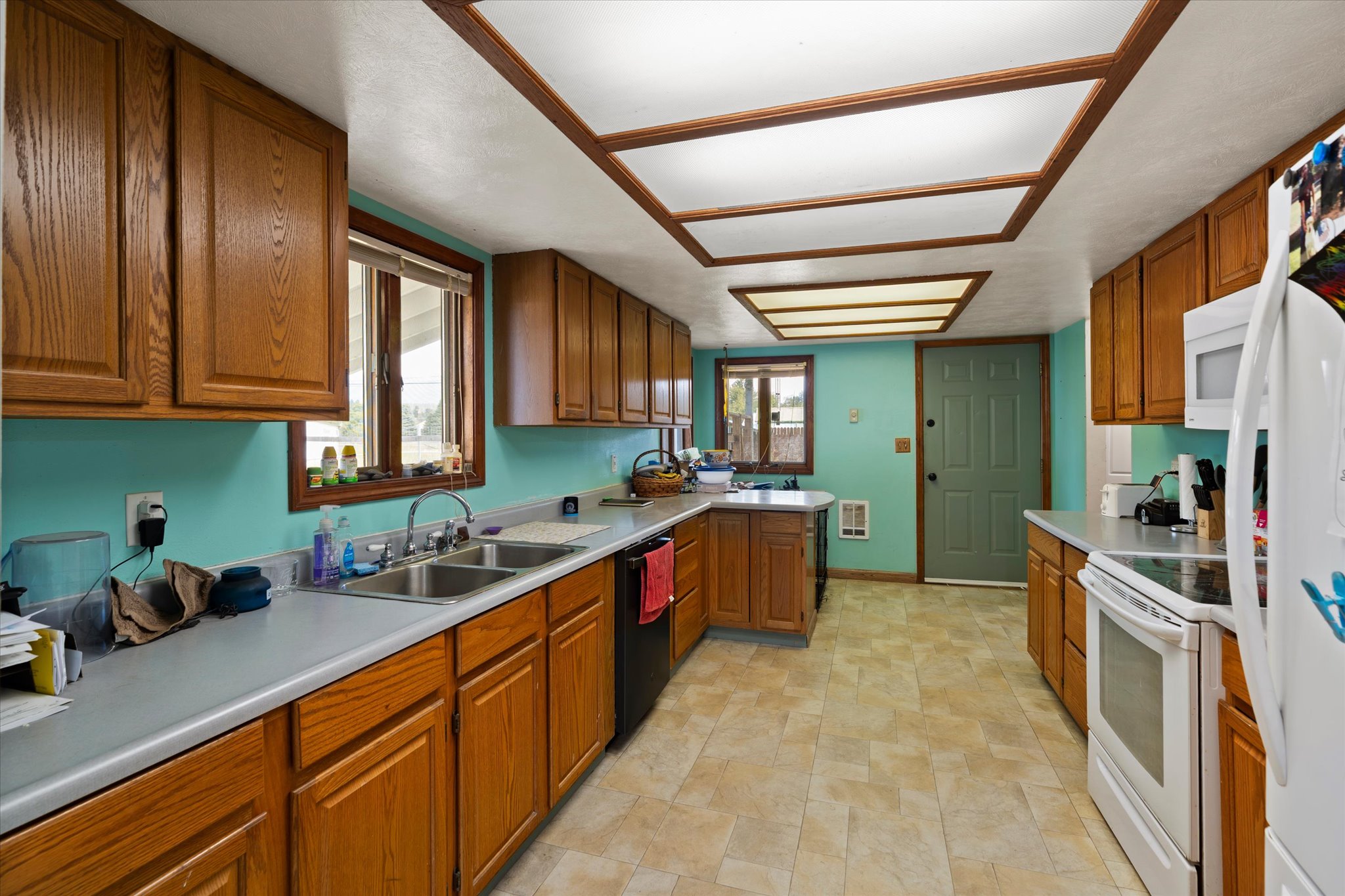 231 Glendora Avenue Property Photo 10