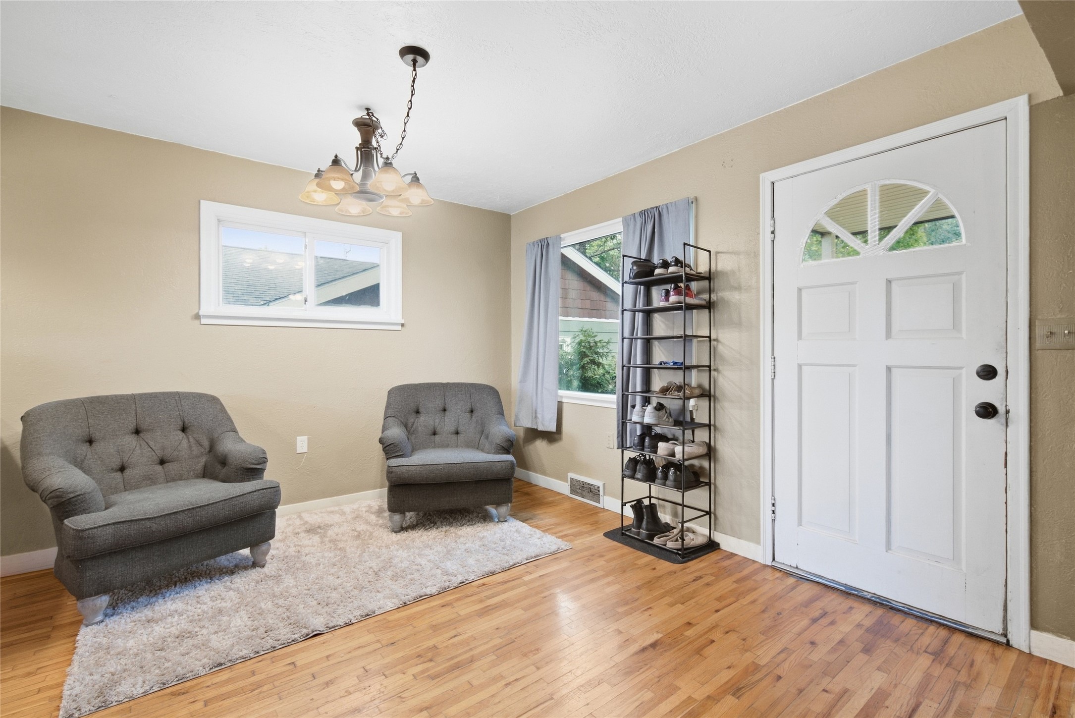 1327 4th Avenue E Property Photo 2