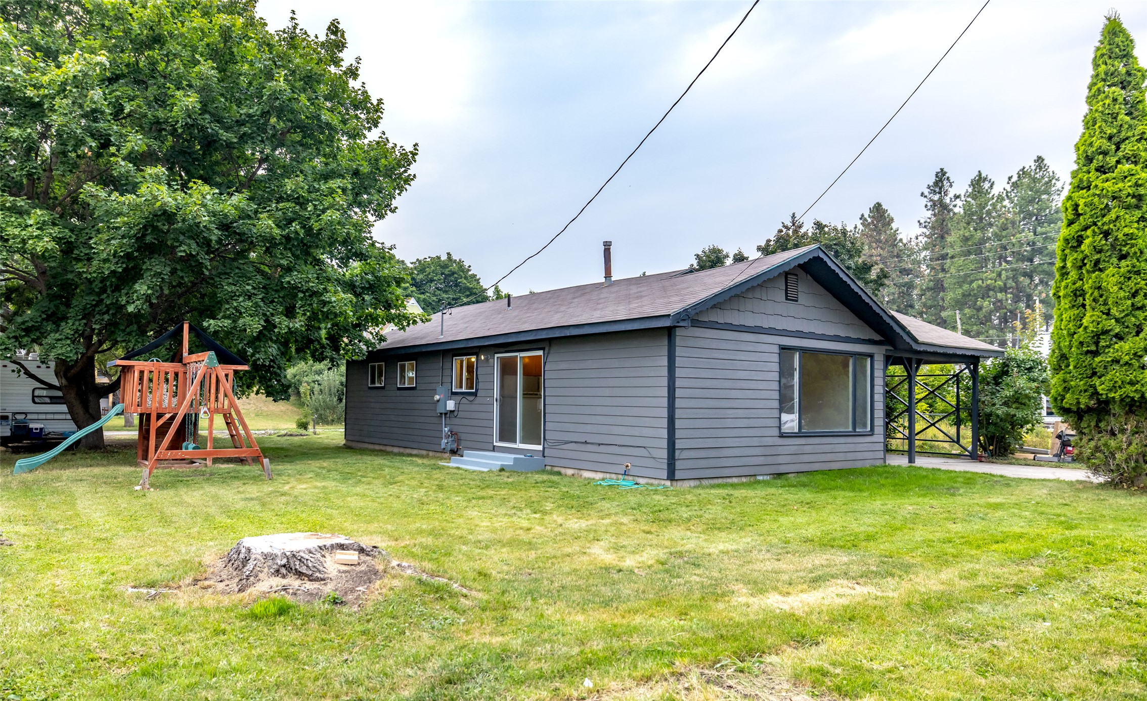 1134 3rd Avenue W Property Photo 1