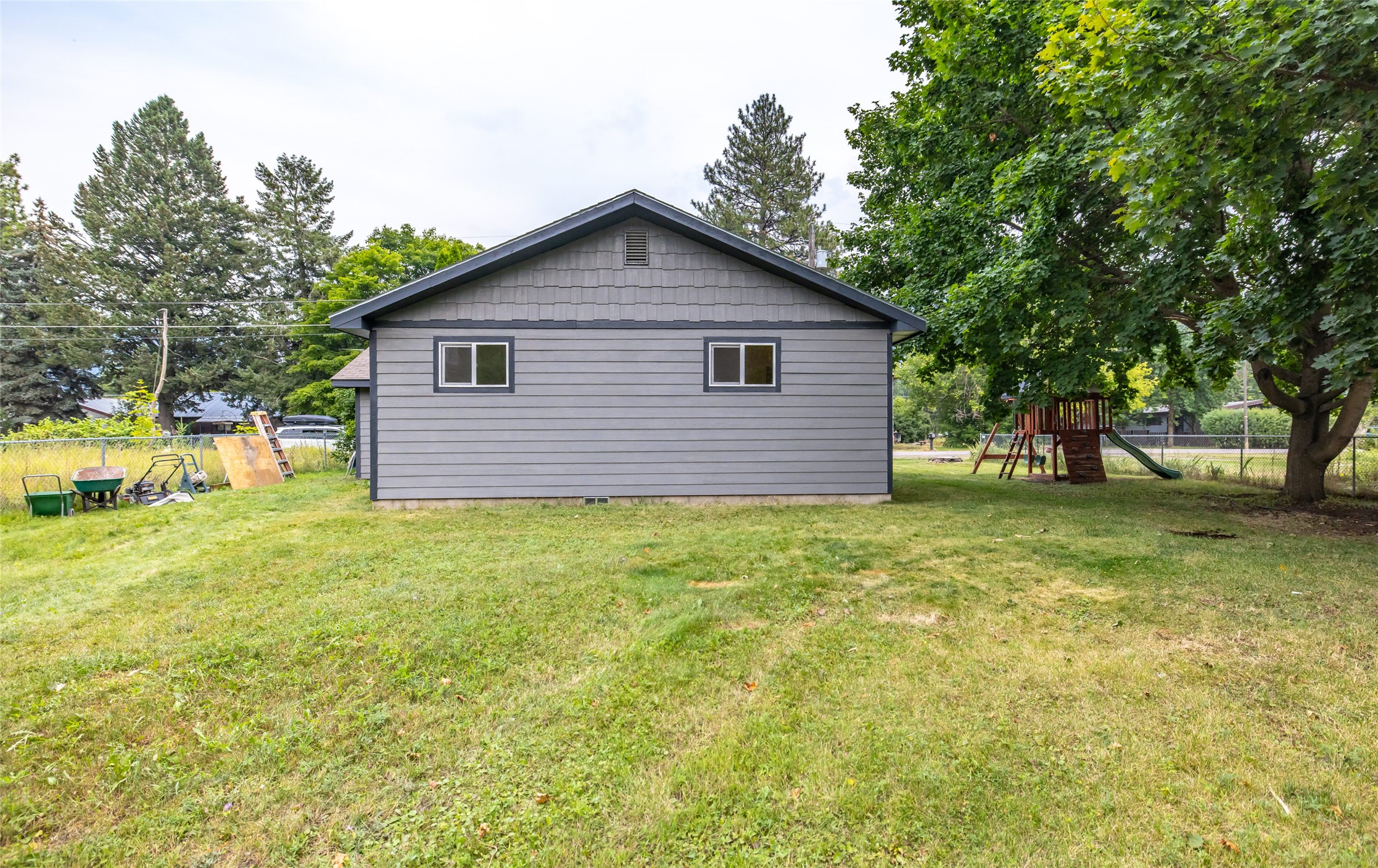 1134 3rd Avenue W Property Photo 12