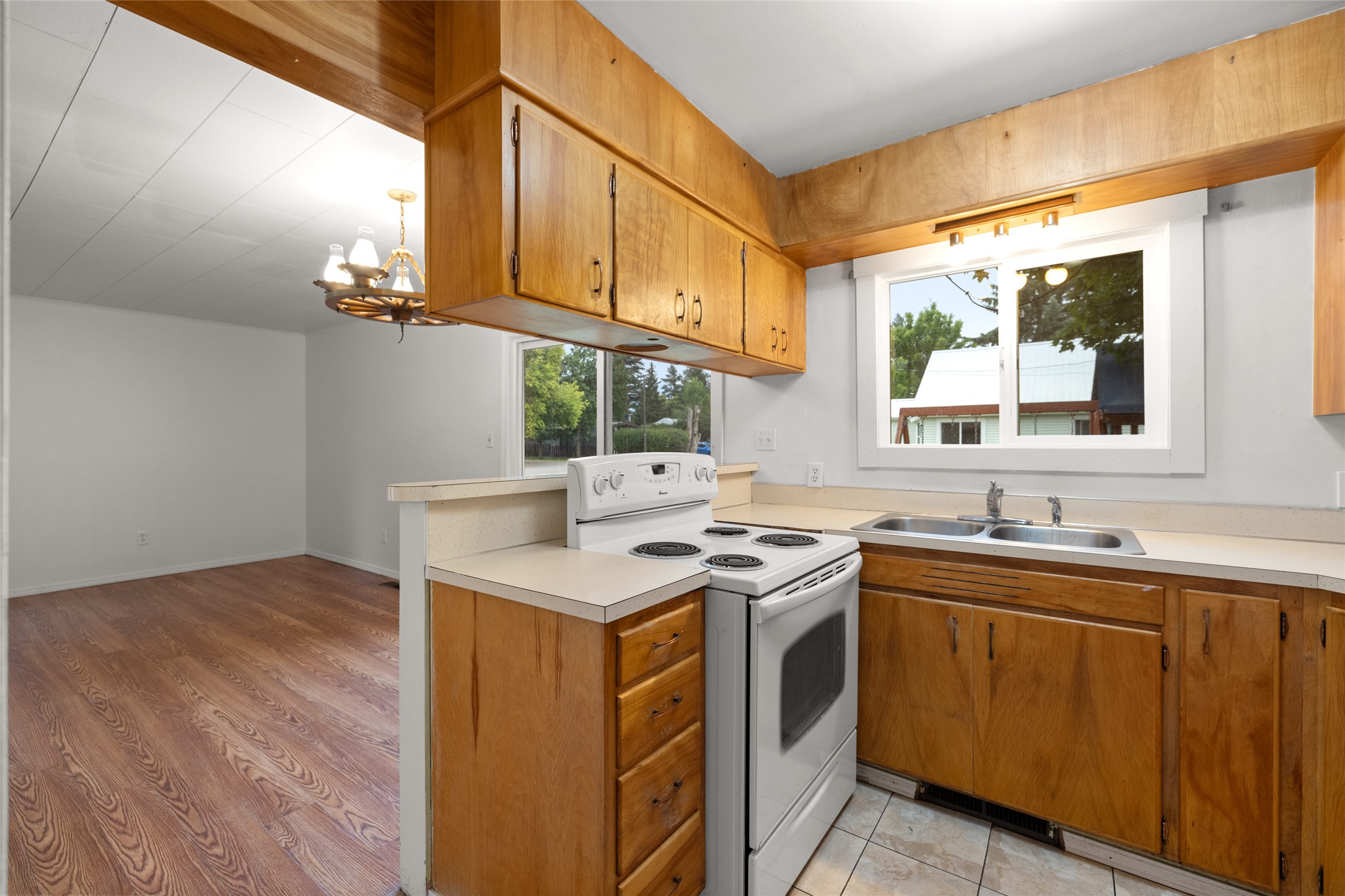 1134 3rd Avenue W Property Photo 29
