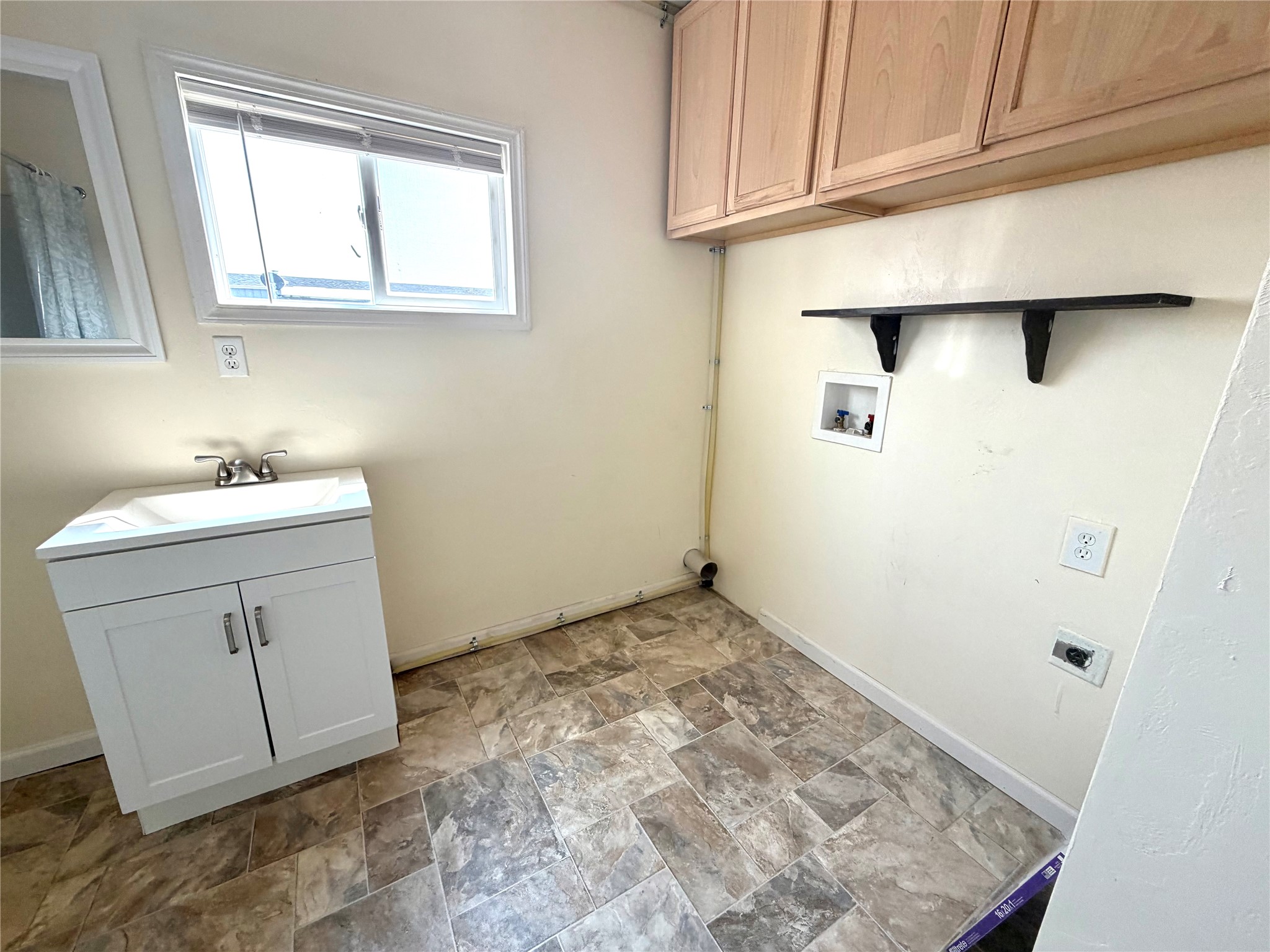 1319 Eisenhower Avenue Property Photo 13