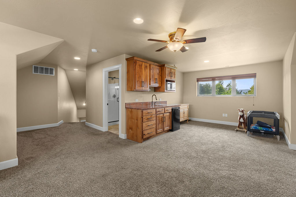 26 Logan Way Property Photo 32