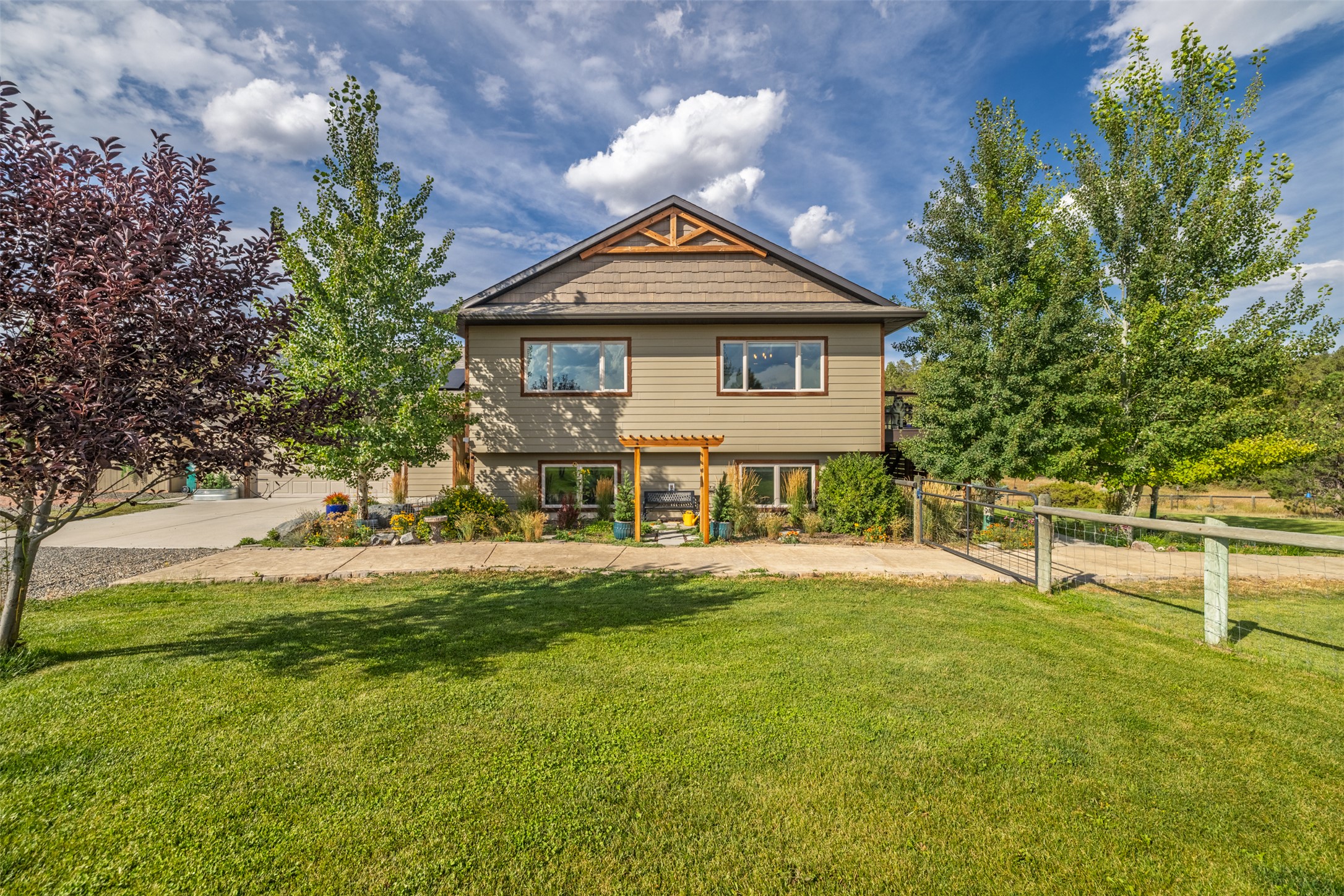 5345 Stallion Ridge Drive Property Photo 4