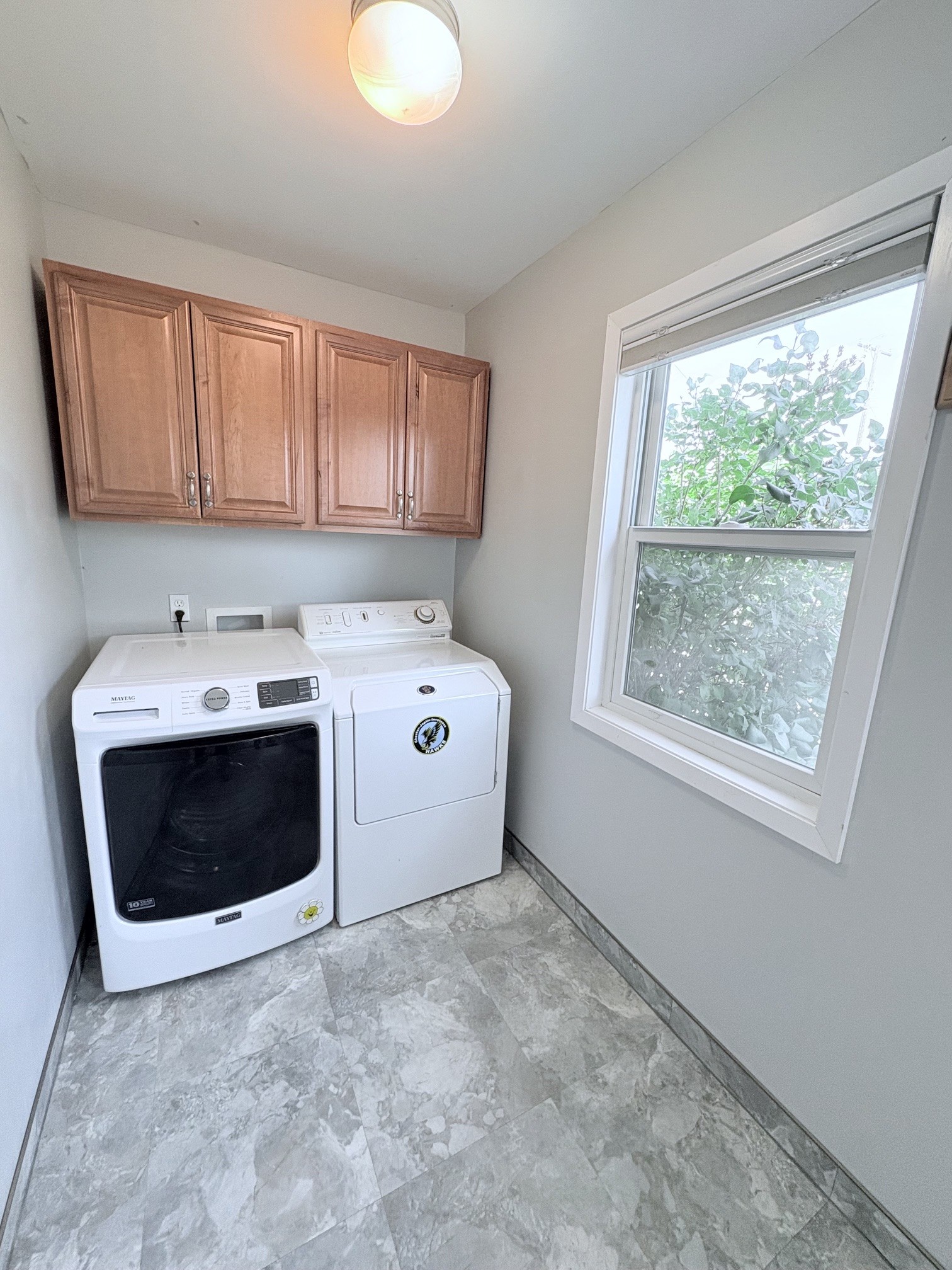 319 1st Street E Property Photo 4