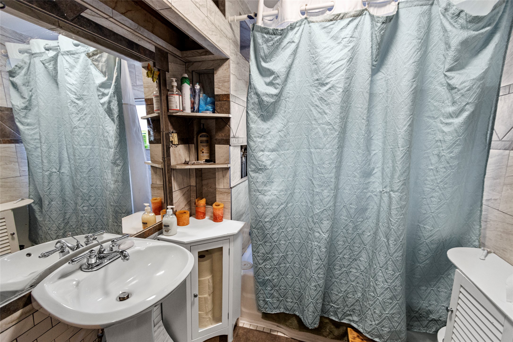 1305 4th Avenue E Property Photo 16