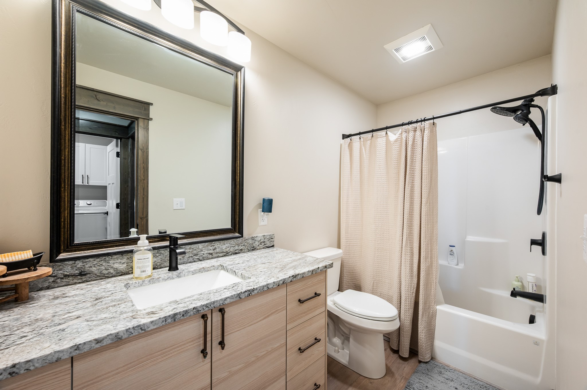 2819 Sarah Avenue Property Photo 17