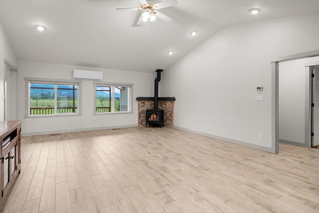 34105 Mud Lake Trail Property Photo 12