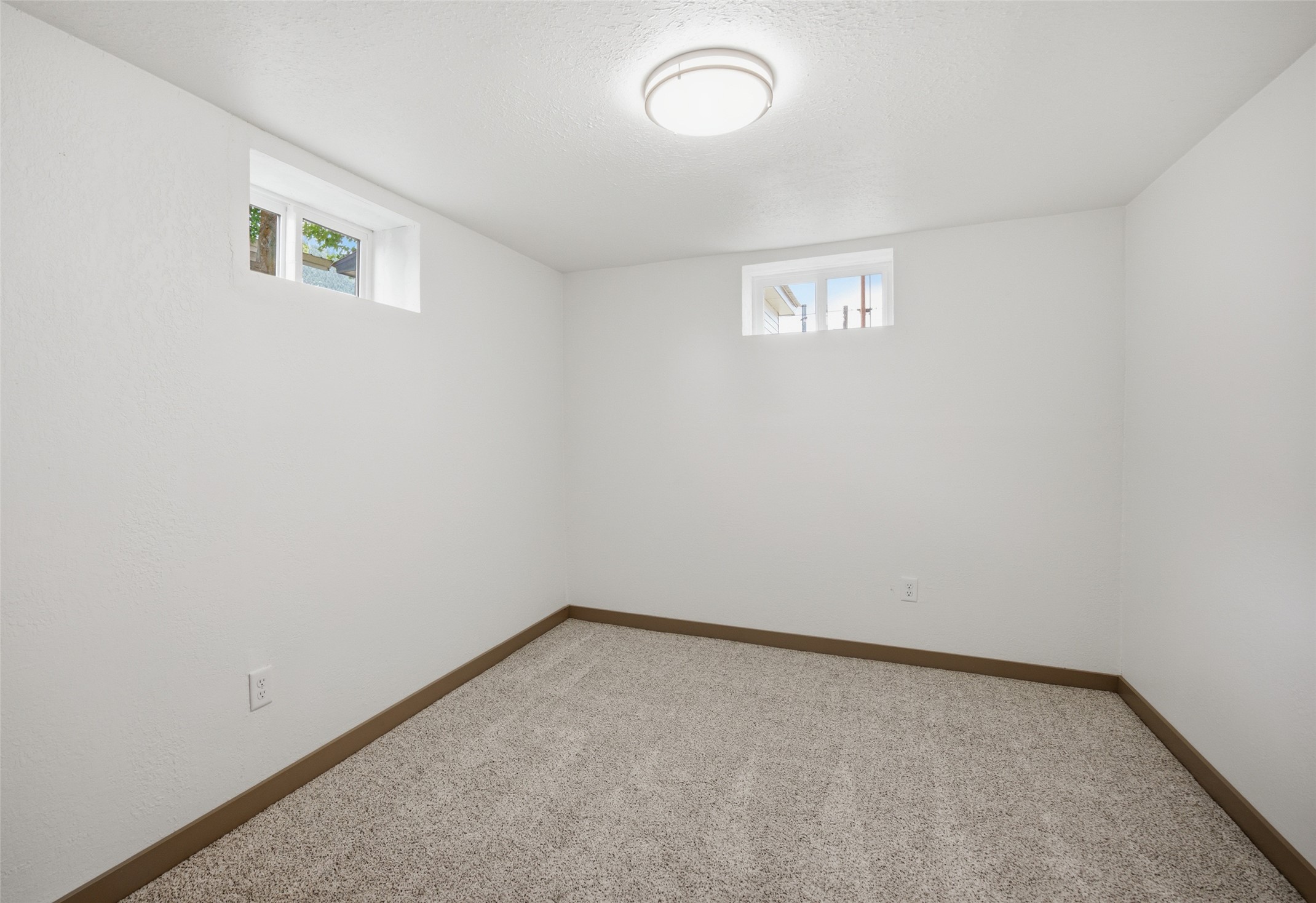 303 Spruce Street Property Photo 20