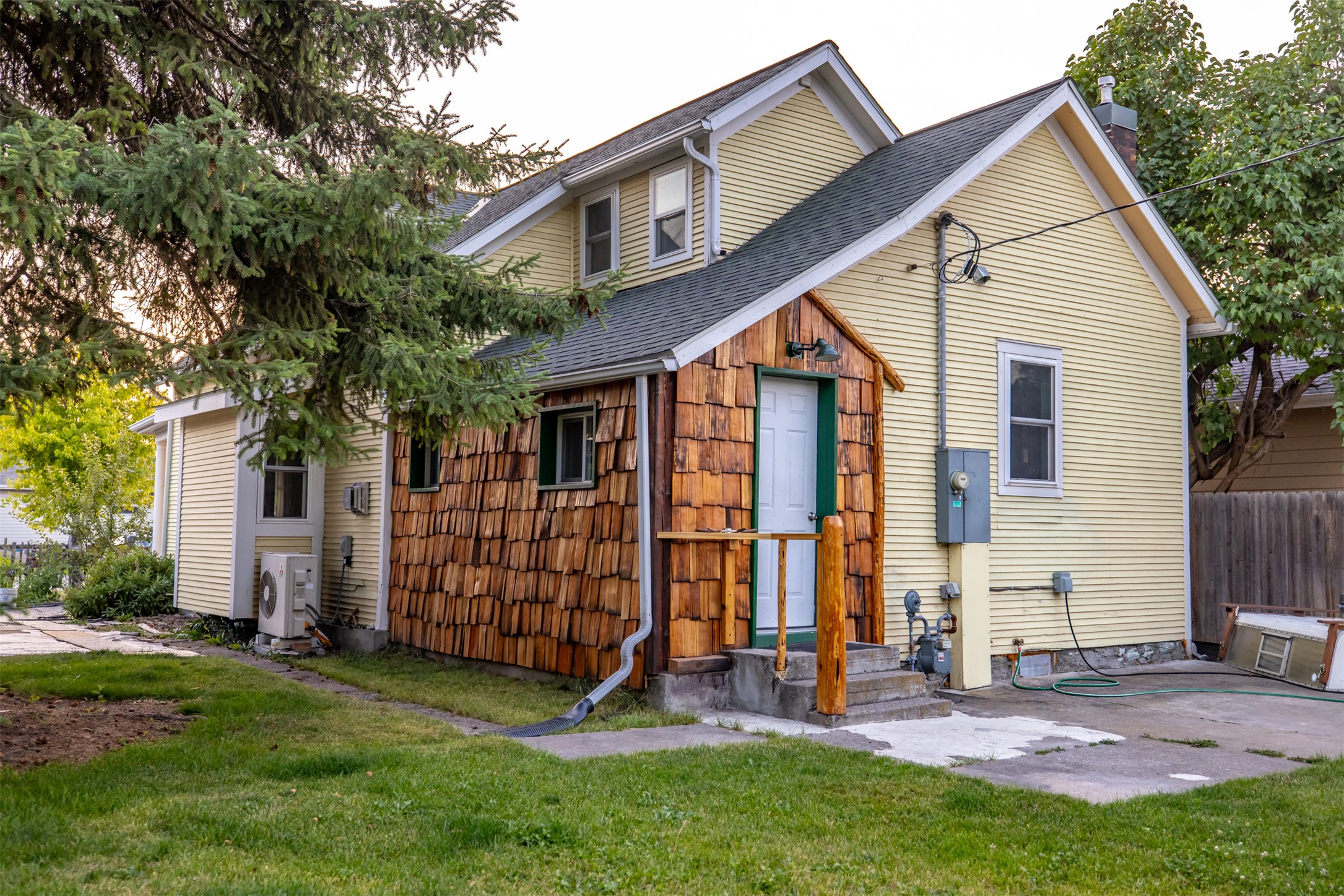 927 4th Avenue W Property Photo 10