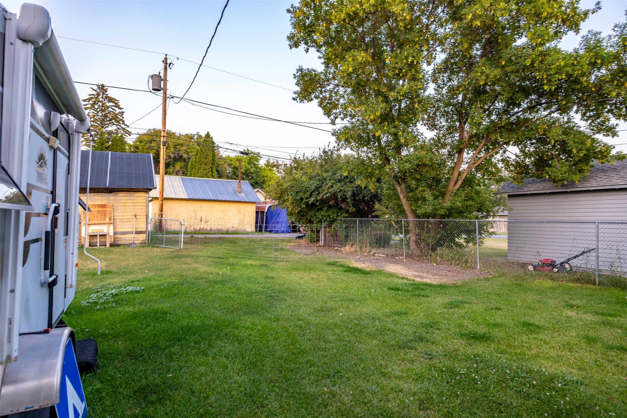 927 4th Avenue W Property Photo 14