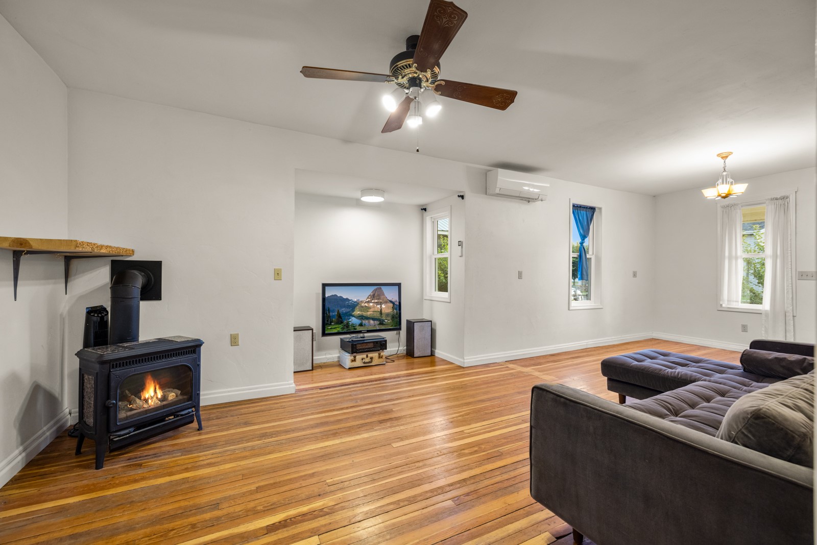 927 4th Avenue W Property Photo 23