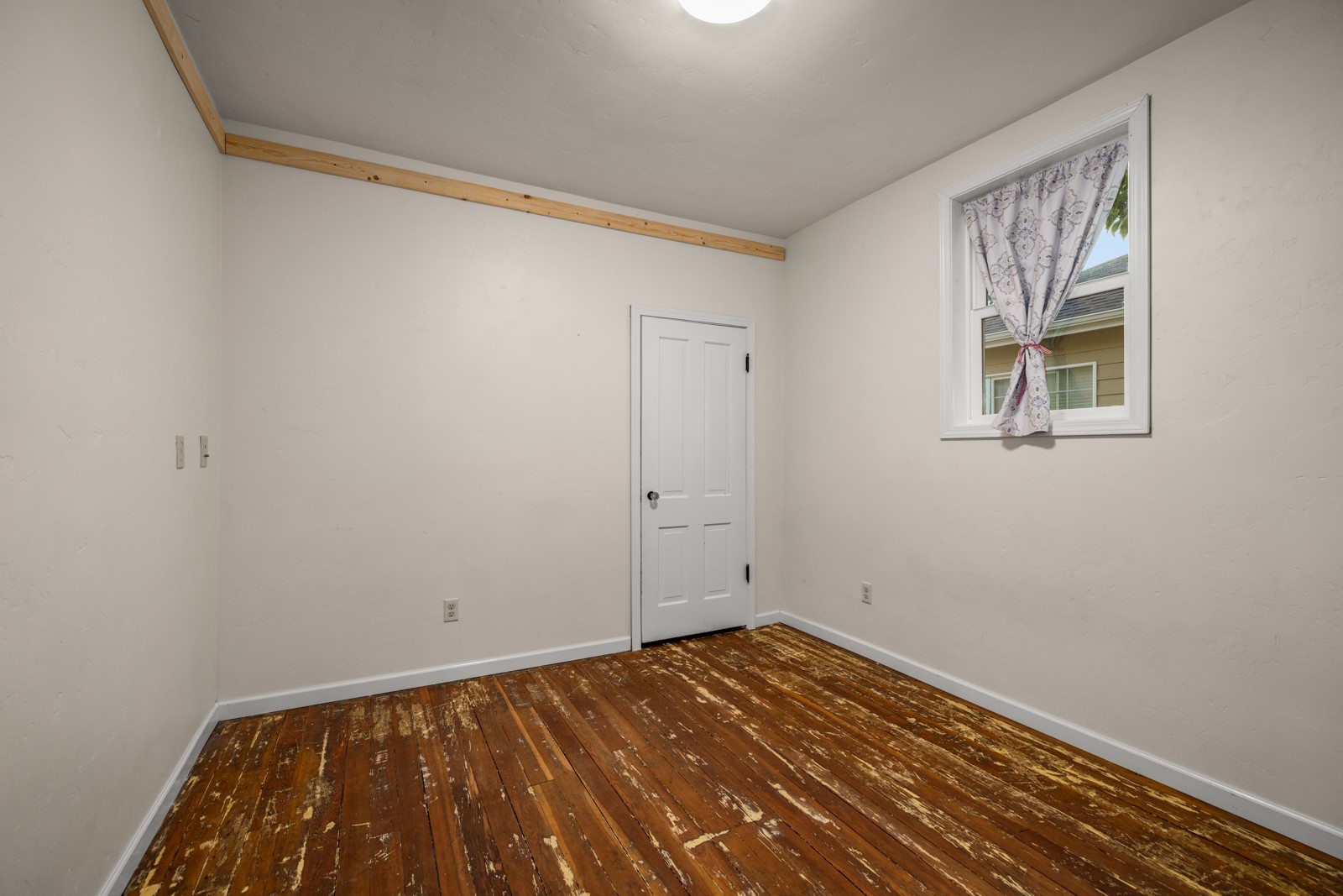927 4th Avenue W Property Photo 25
