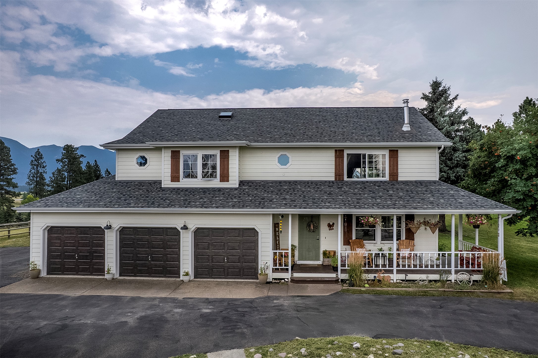 165 Moonlight Trail Property Photo 4
