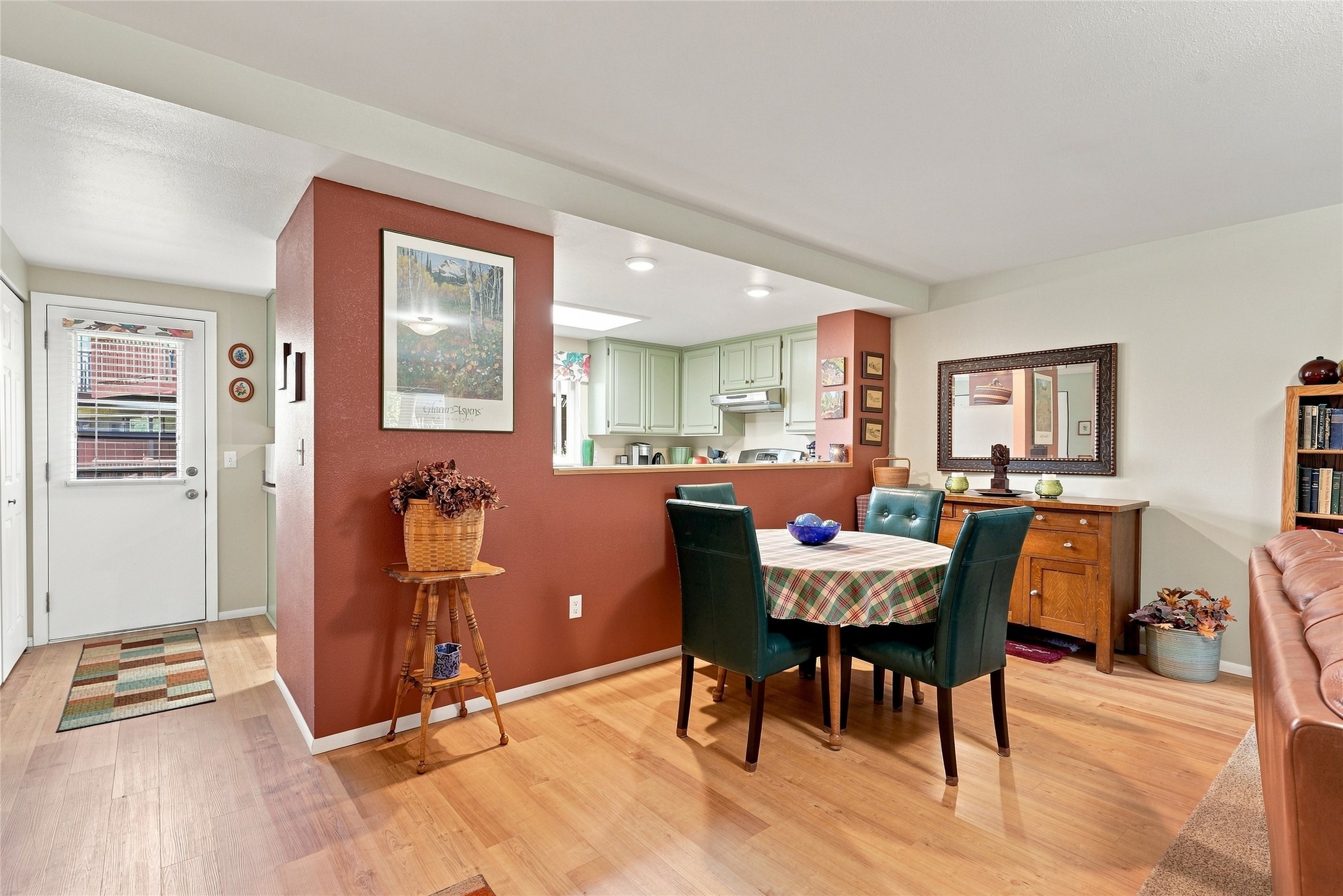 1170 Pine Street Property Photo 8