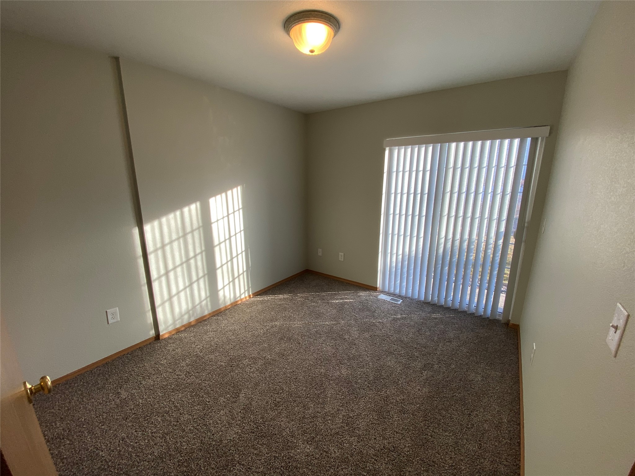 1823 Montana Unit G Property Photo 6