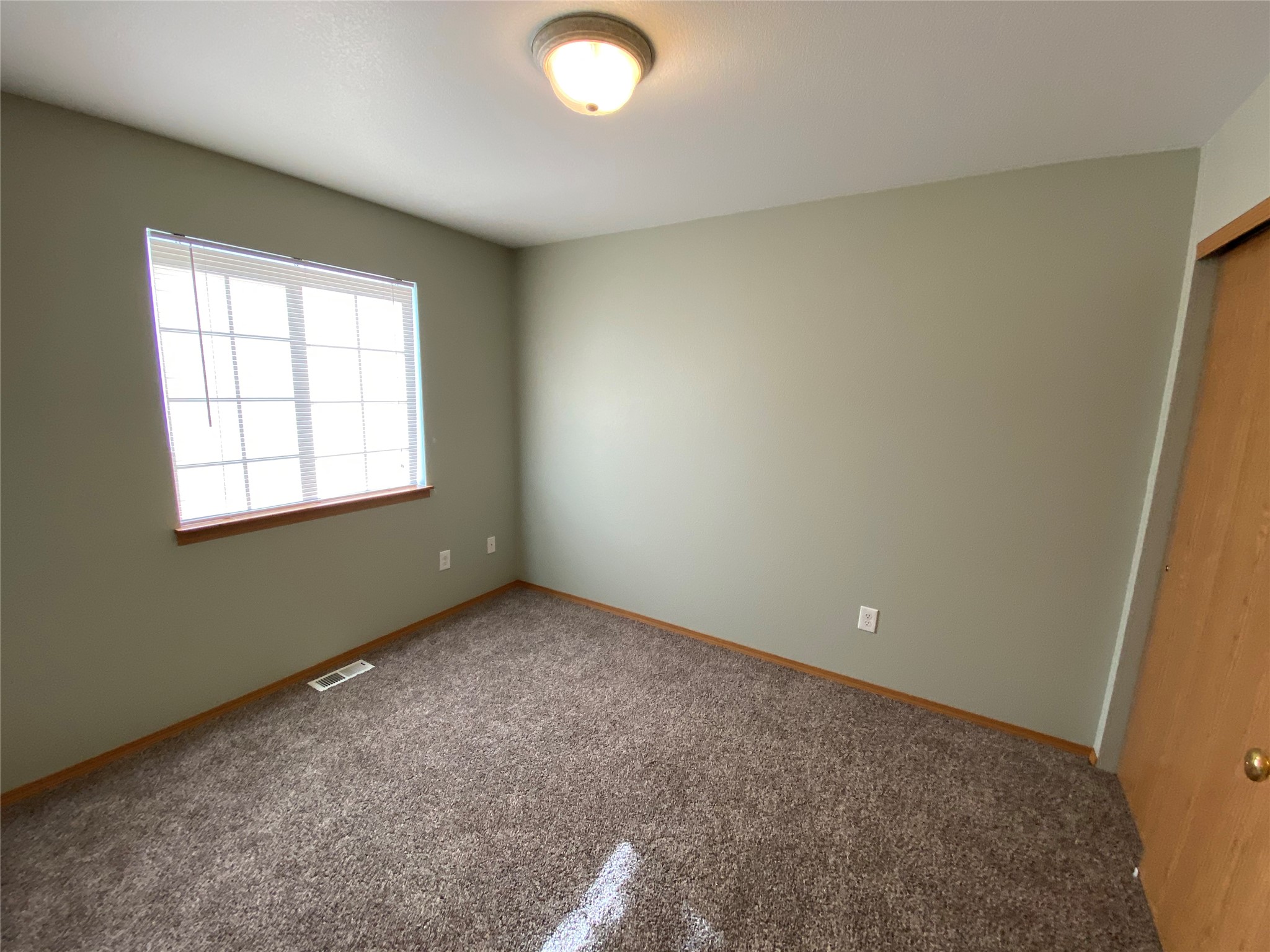1823 Montana Unit G Property Photo 9