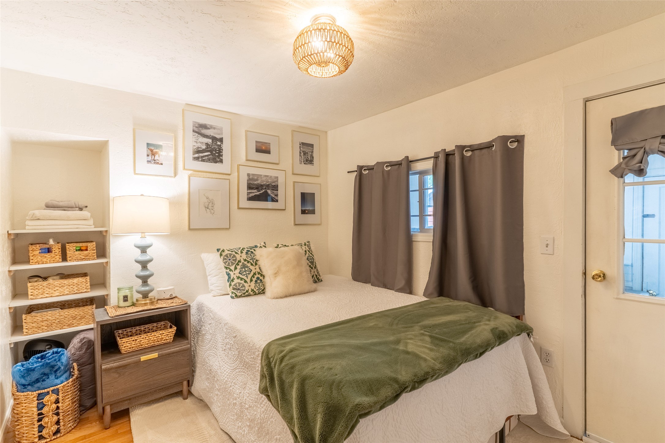 435 Park Avenue Property Photo 17