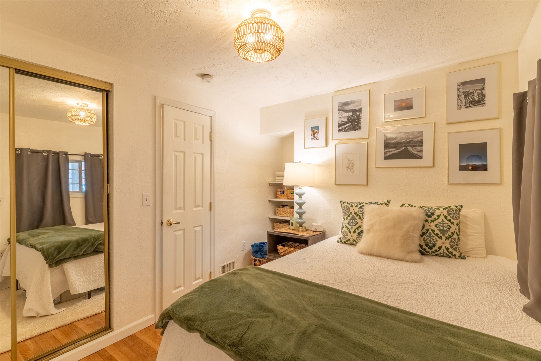 435 Park Avenue Property Photo 18