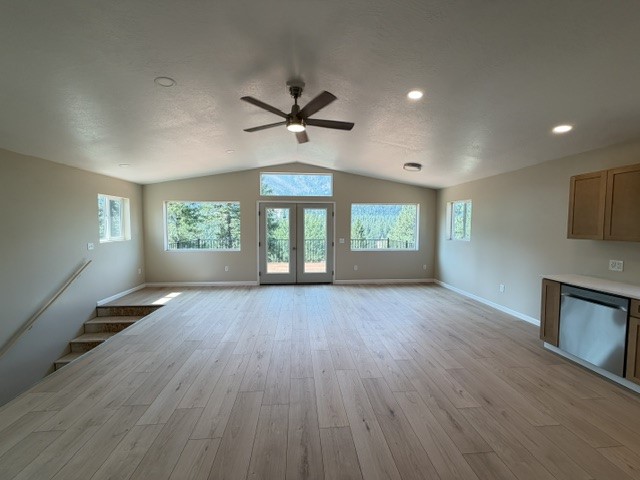 888 Riverbend Road Property Photo 9