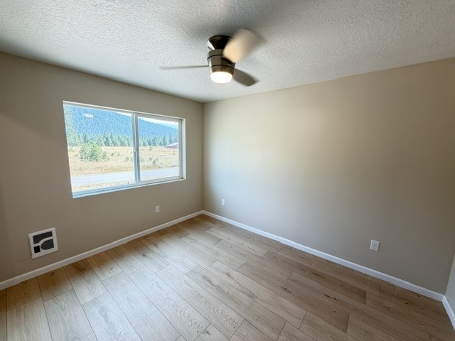 888 Riverbend Road Property Photo 18