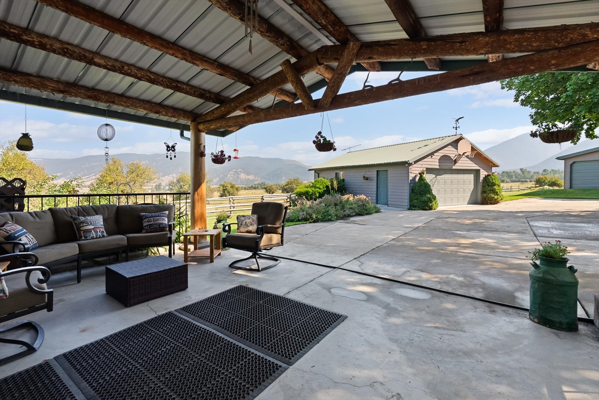 1396 Thunder Road Property Photo 44