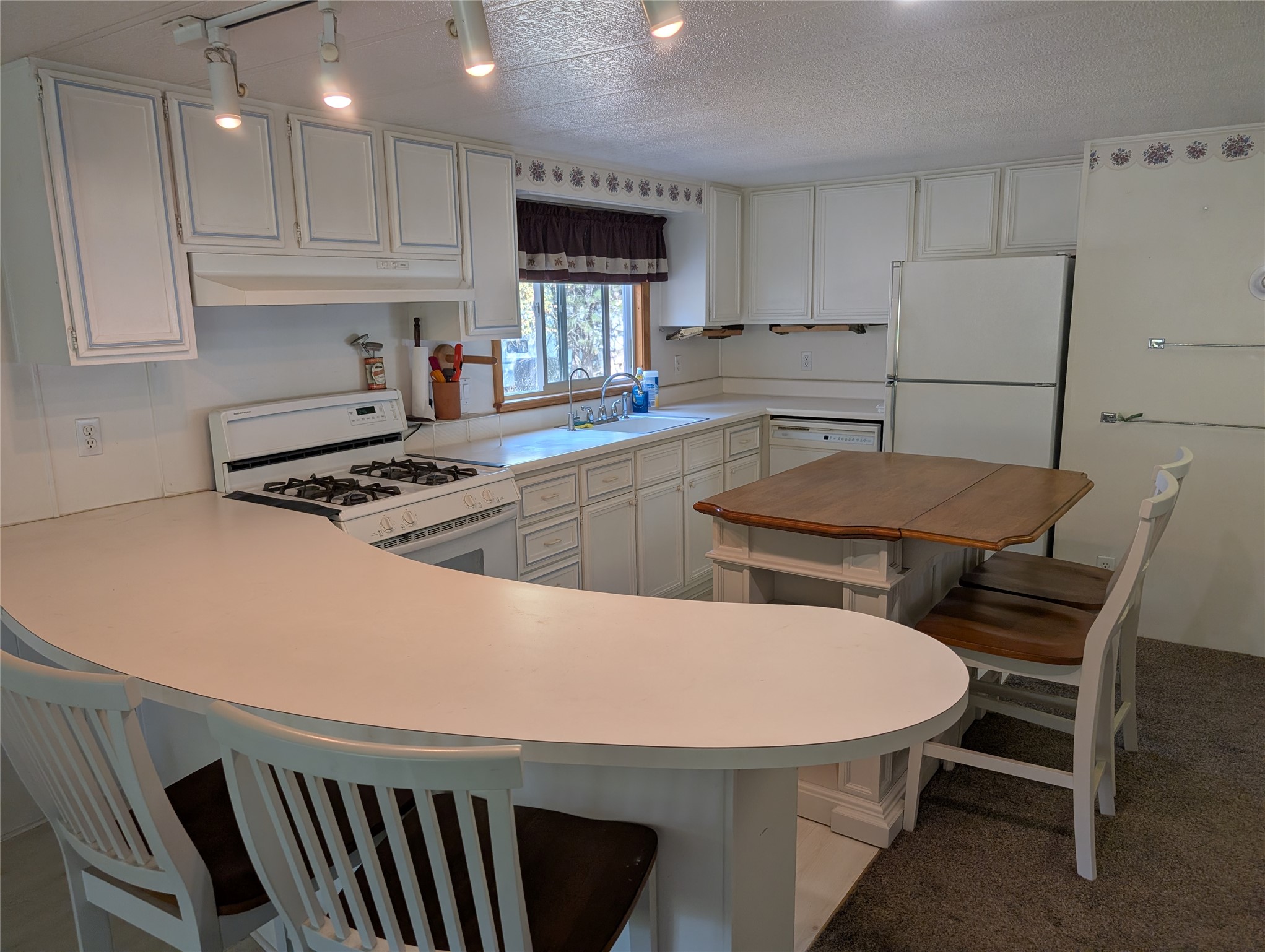 506 Park Street Property Photo 14