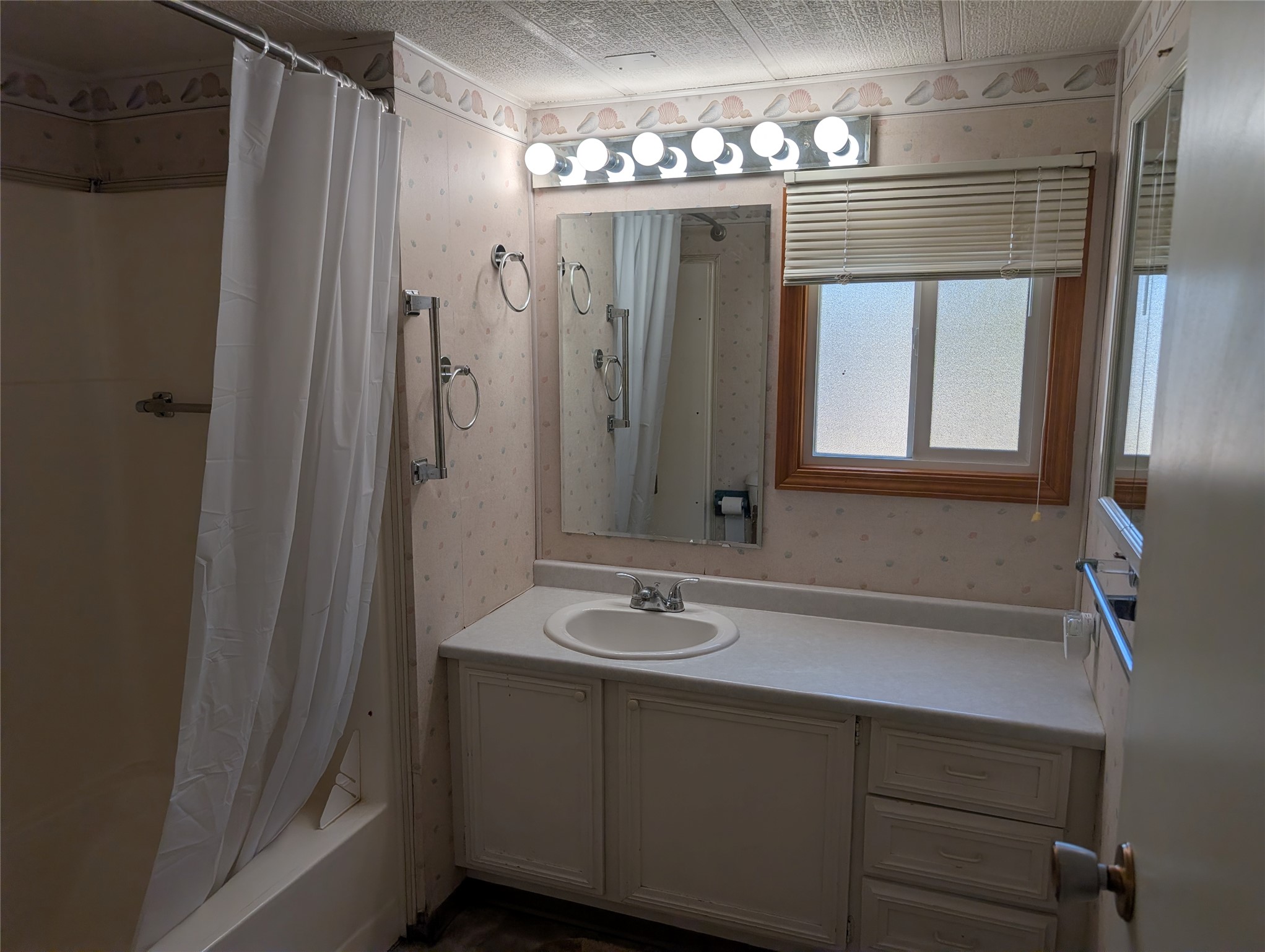 506 Park Street Property Photo 25