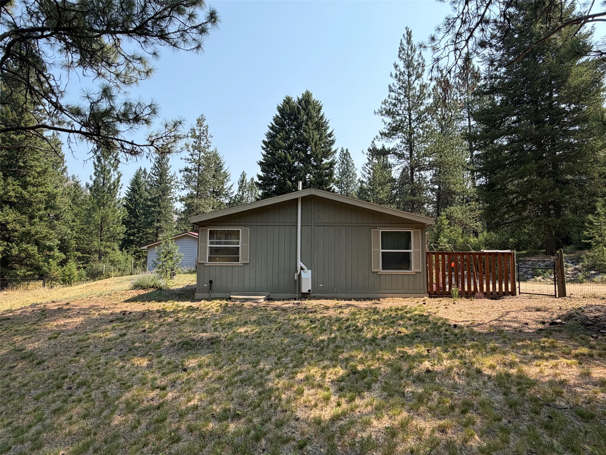 37 Bighorn Road Property Photo 4