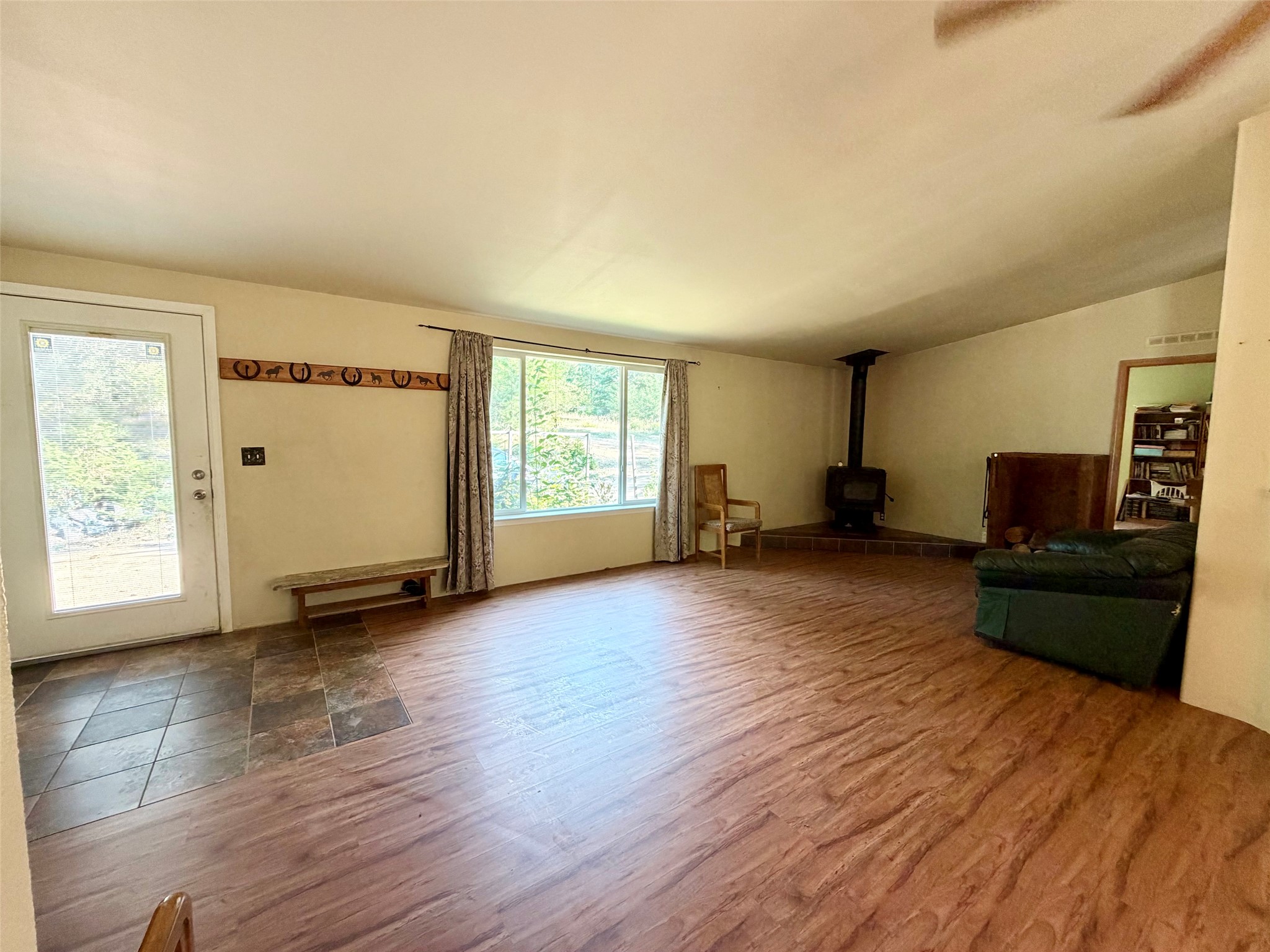 37 Bighorn Road Property Photo 7