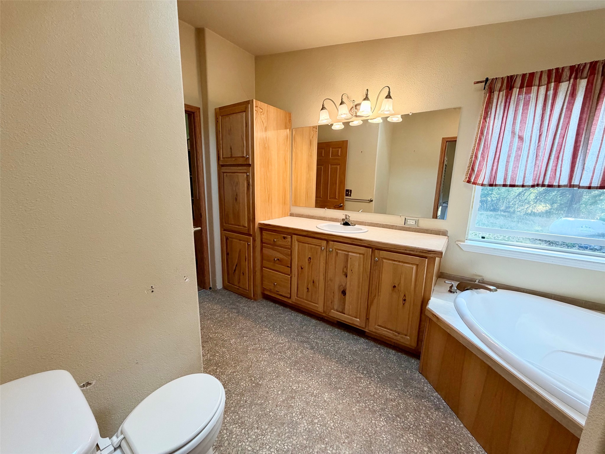 37 Bighorn Road Property Photo 19